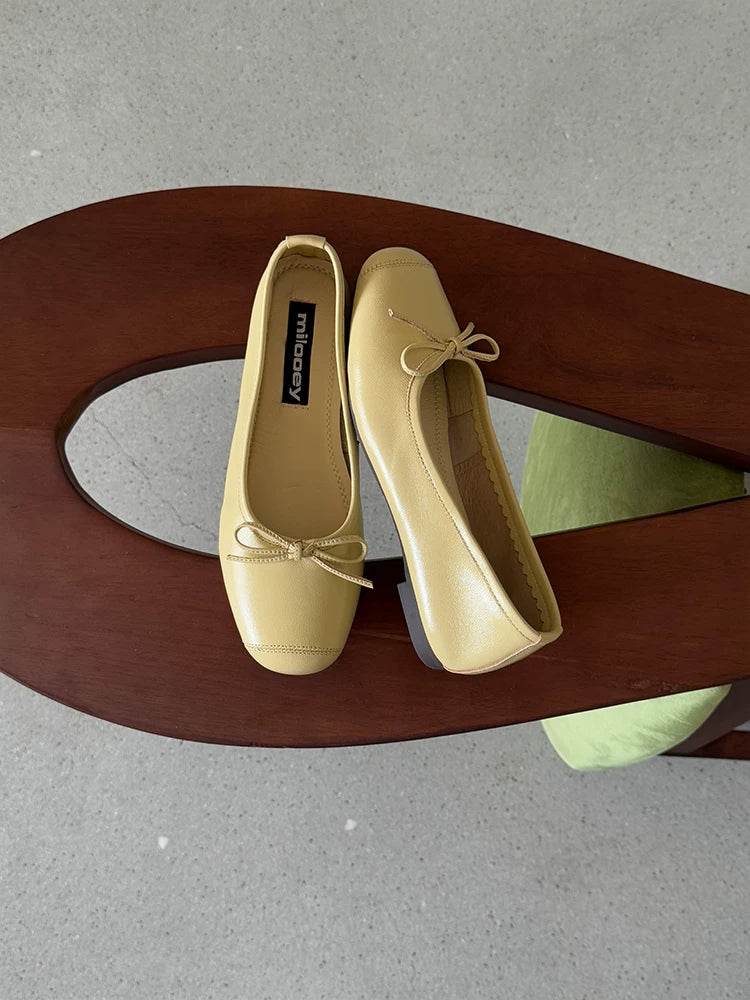 MILOOEY Bow Ballet Flat