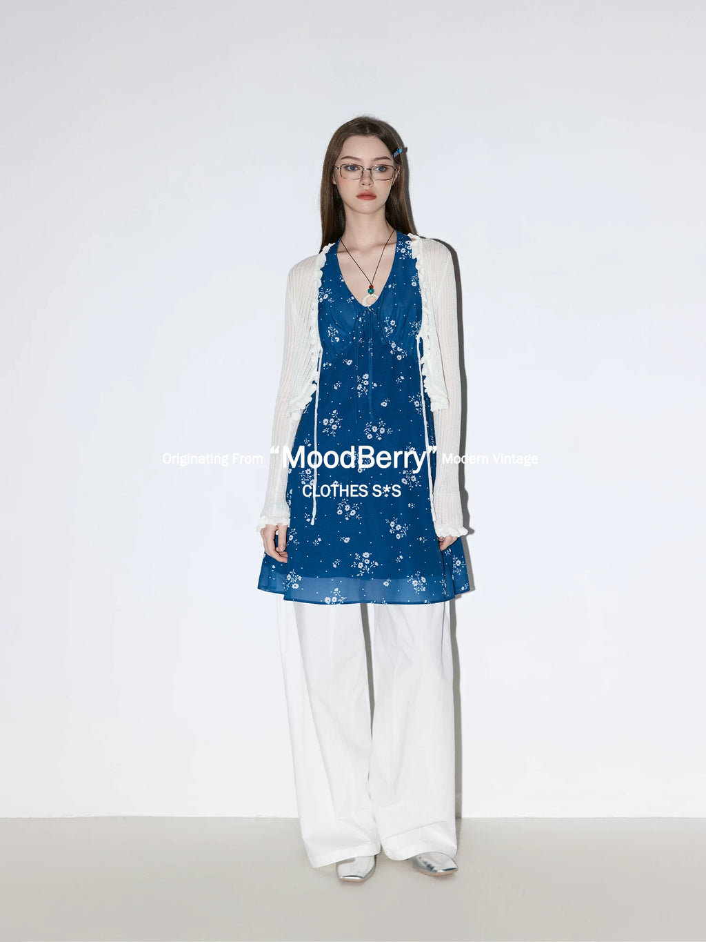 MoodBerry Vintage V-Neck Halter Dress