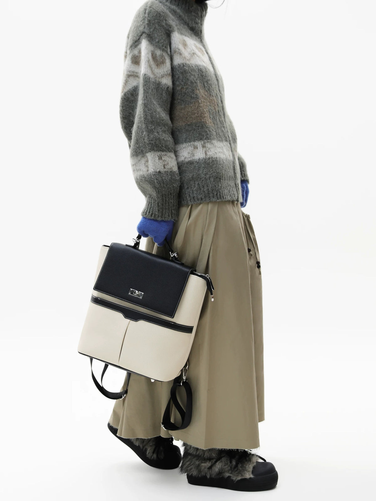 JANDRESS Black-White Canvas Zip-Top Backpack