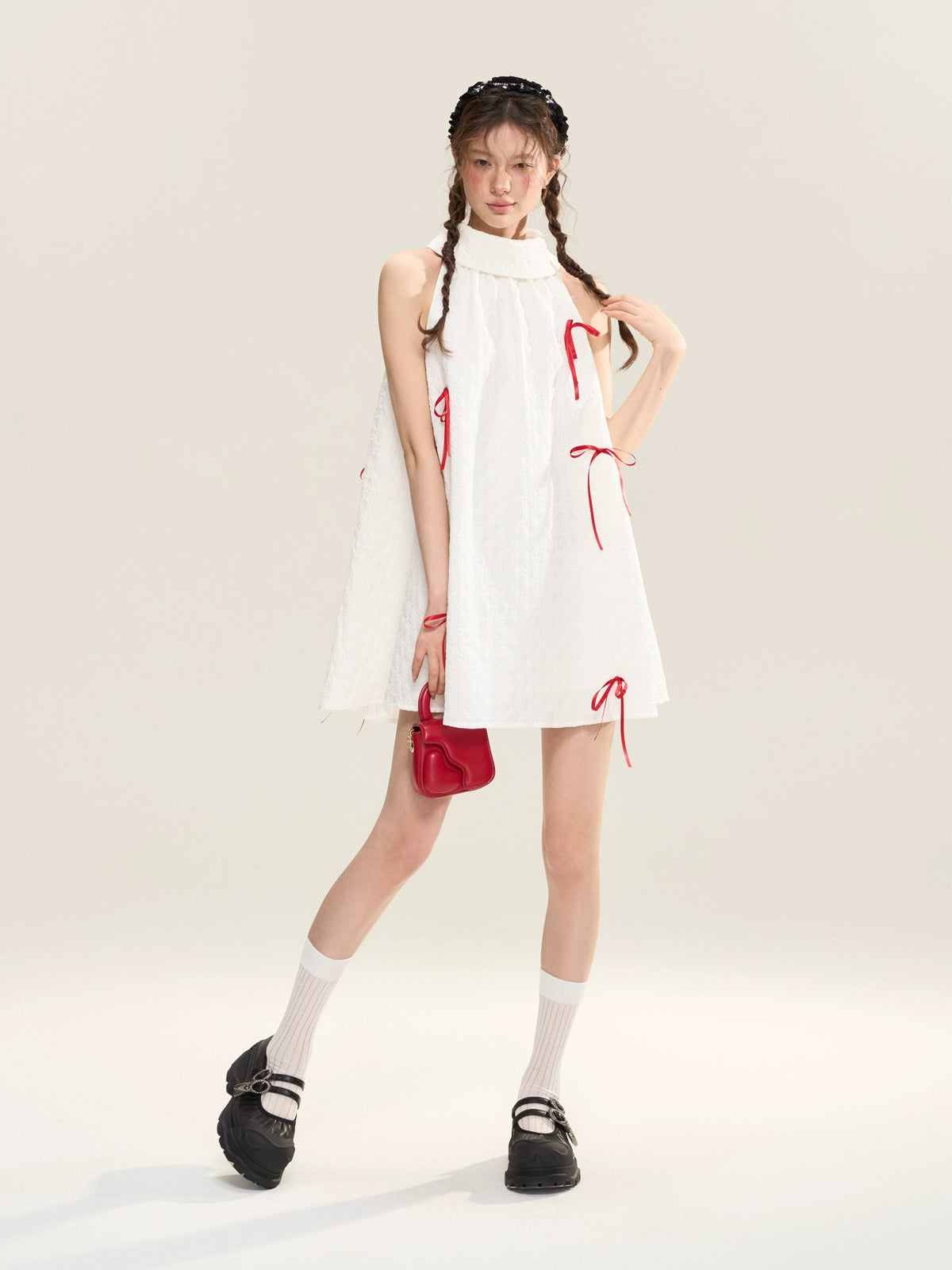 SASSY MOODY Three-dimensional Bow Dress