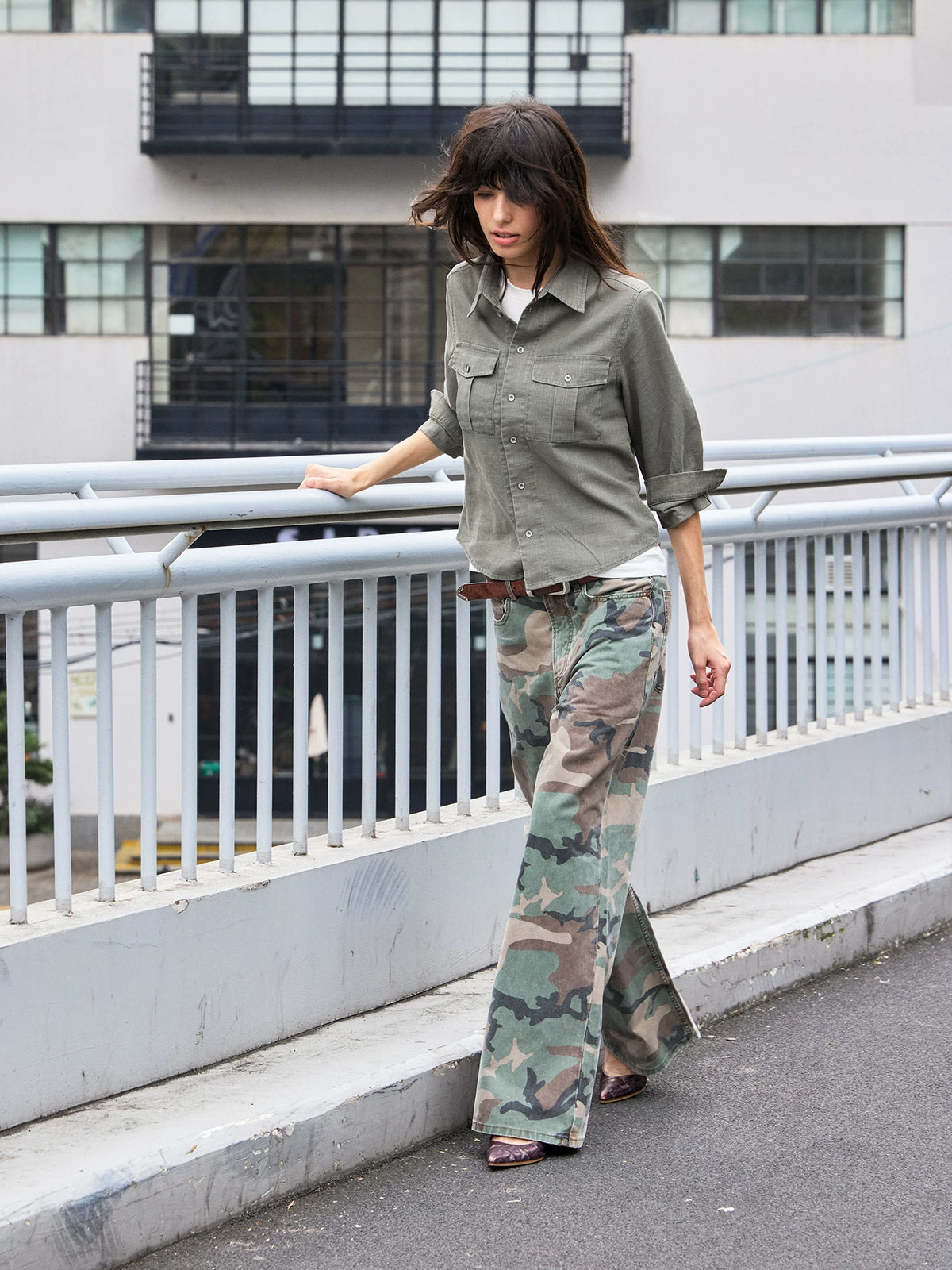 VLABMADE Linen Safari Pocket Rolled-Sleeve Shirt