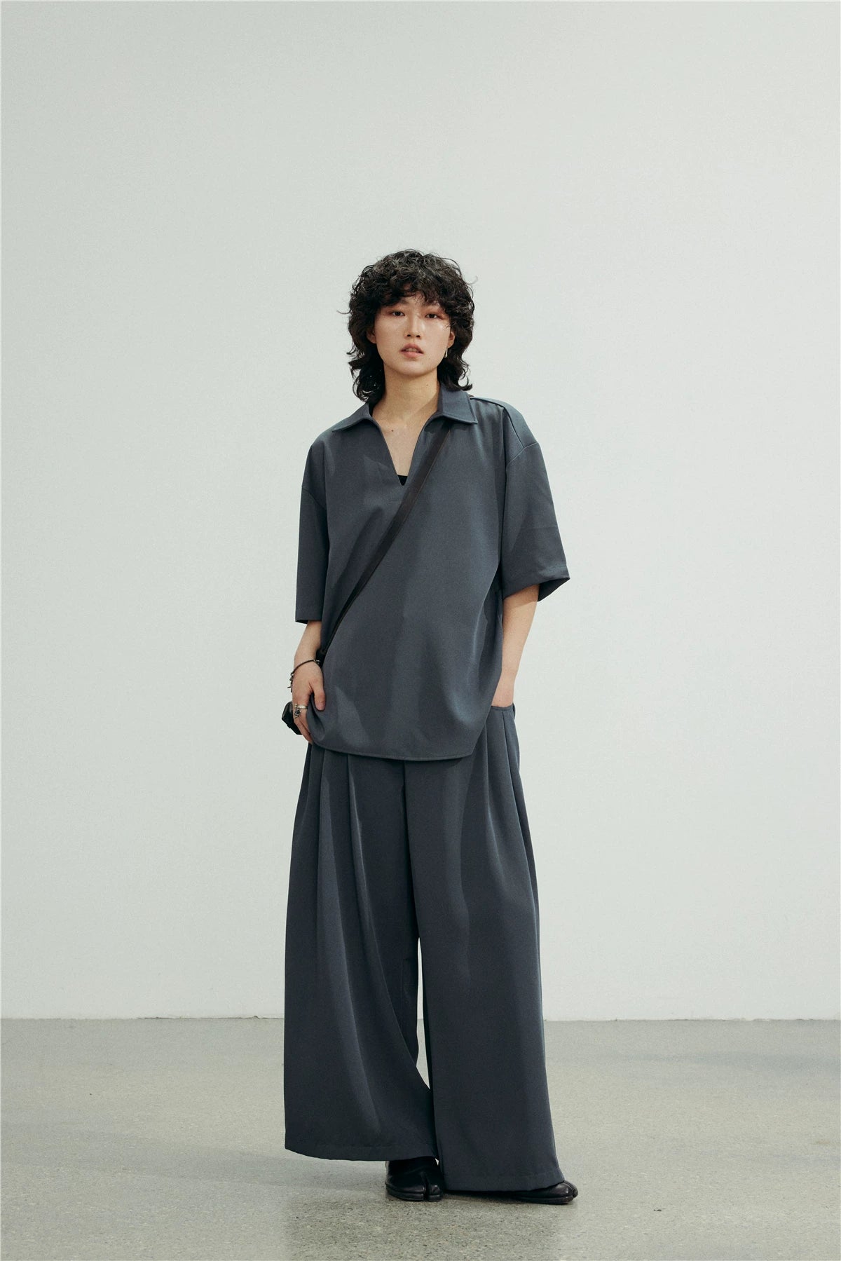 SUNYVONNE Minimalist High-waisted Wide-leg Trousers