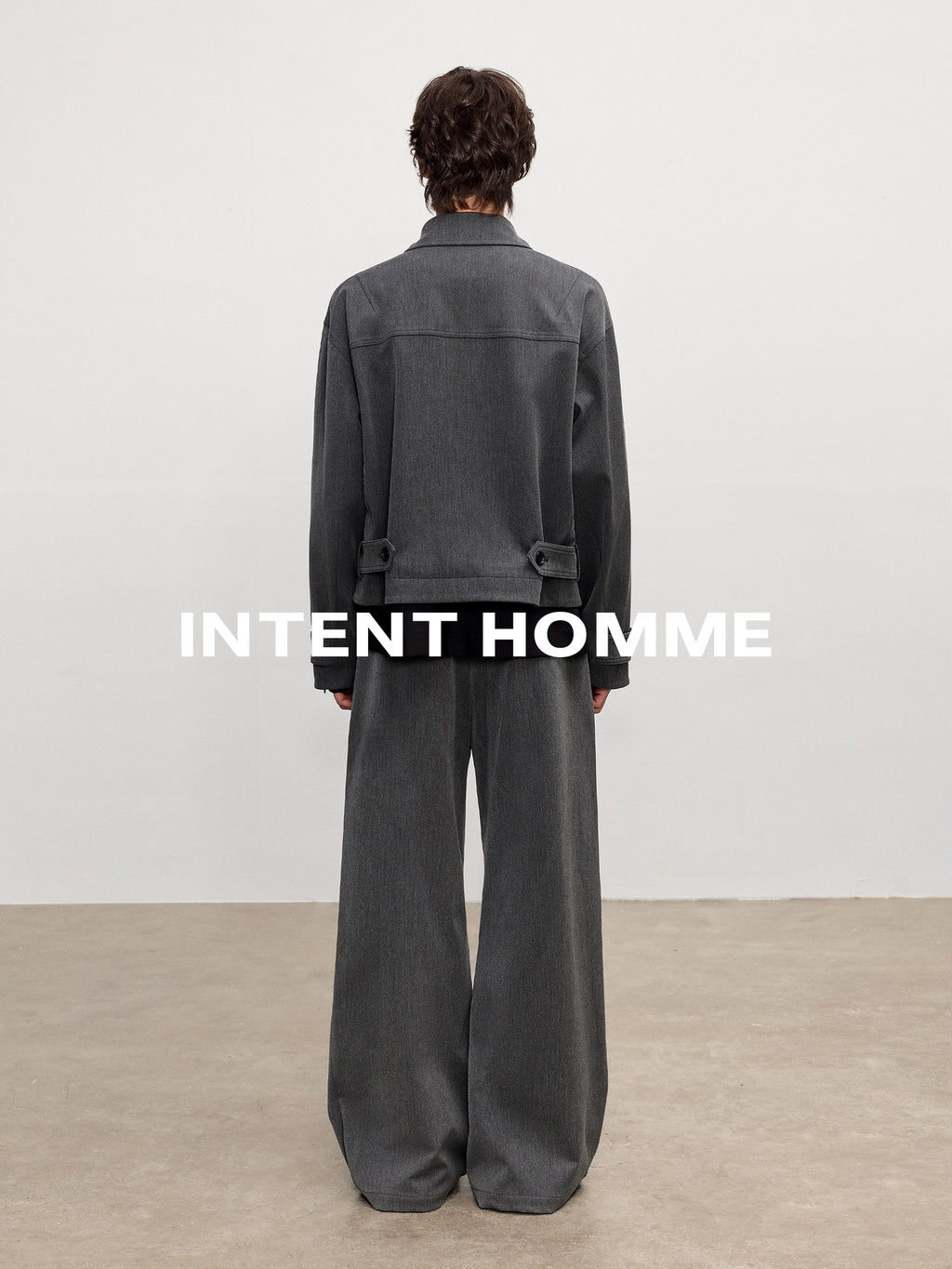 INTENT 4-pleated Straight Loose Wide-leg Trousers