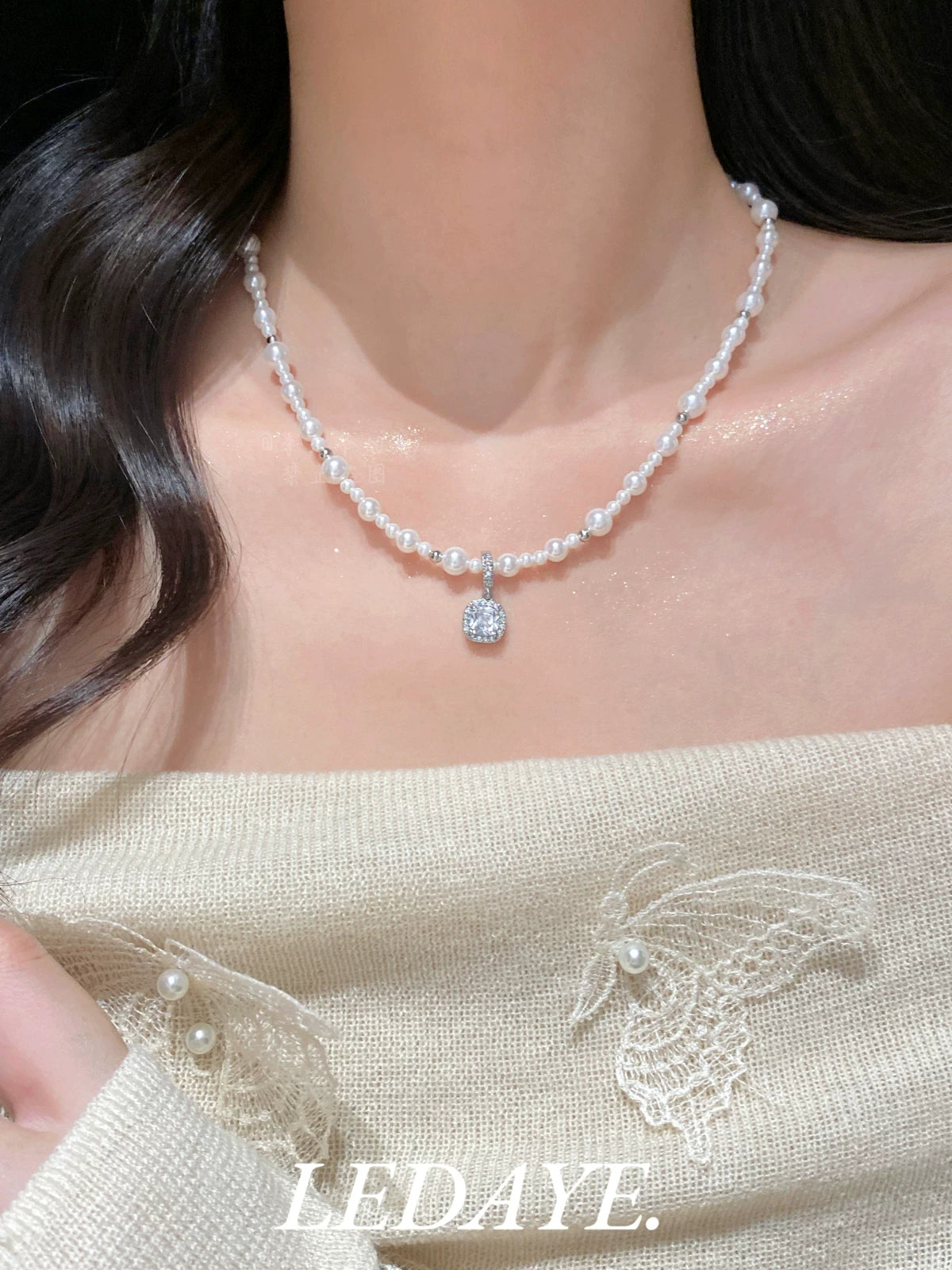 LIDAYE Sugar Bubble Pearl Pendant Choker Necklace