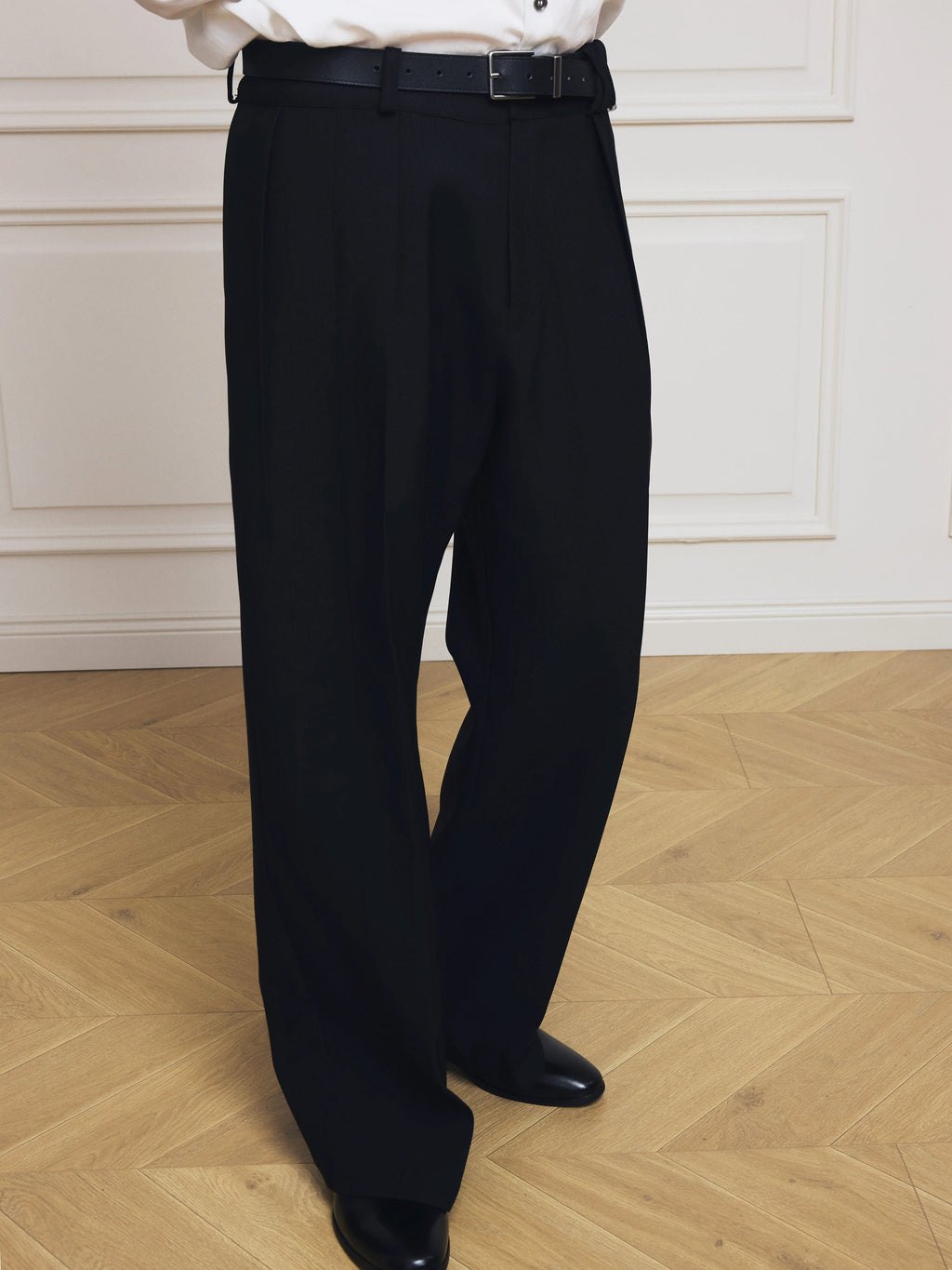 Stay the Night The A-Line Curved Blade Single-Pleat Subtle Stripe Structured Trousers