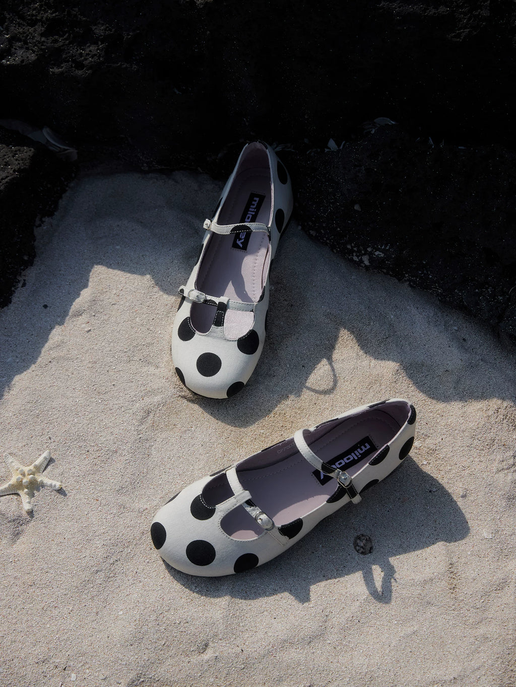 MILOOEY Leather One-Strap Mary Jane