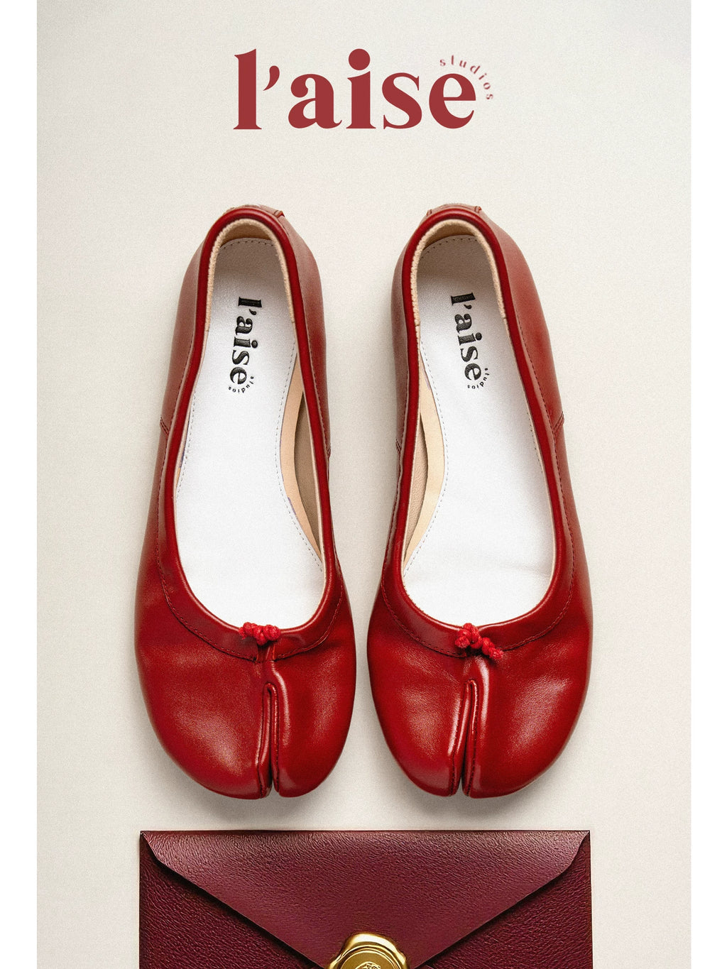 L'aise Washed Leather Split-Toe Tabi Flat