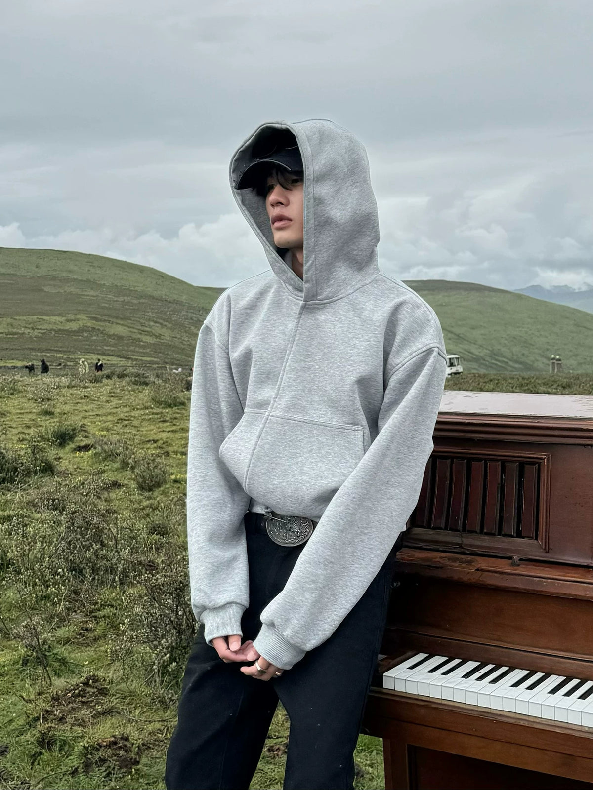 DM Tenacious Asymmetric Snap Cropped Hoodie