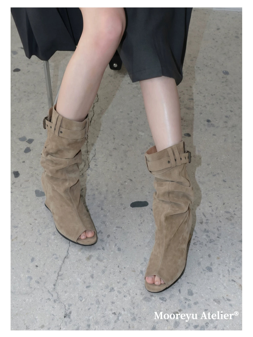 Mooreyu Vintage Belt Buckle Slope Heel Cool Boots