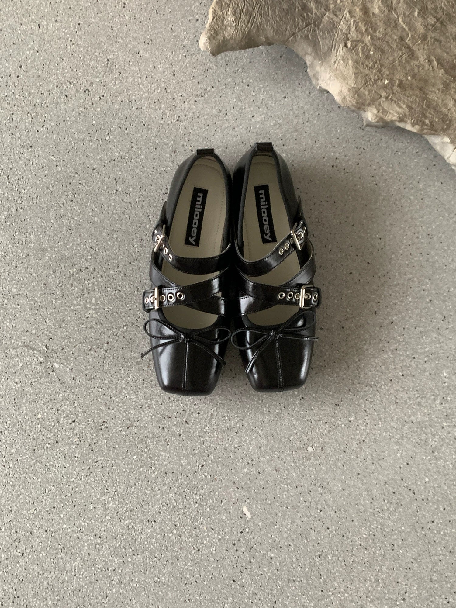MILOOEY Leather Bow Mary Jane Flats