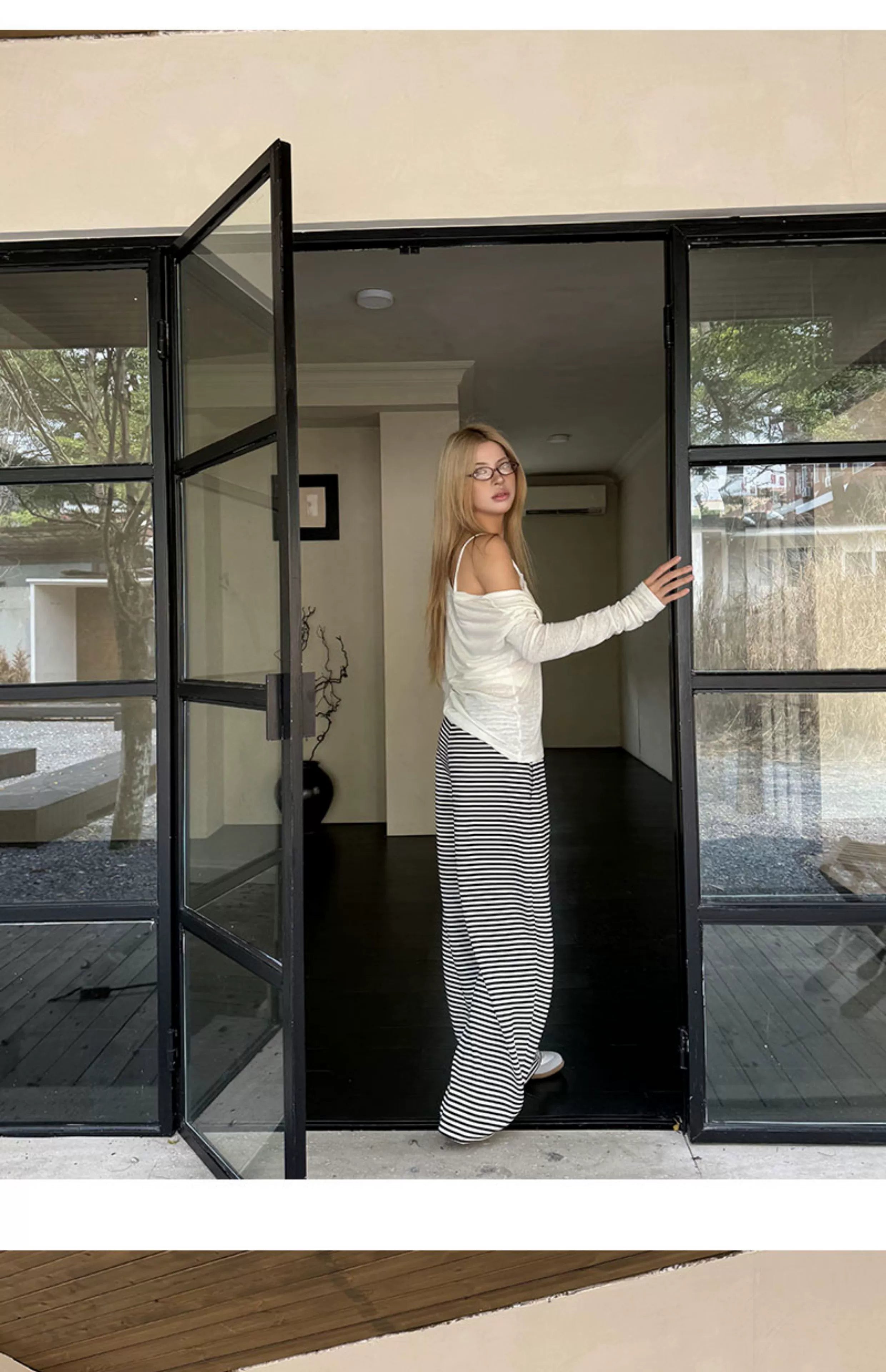 Audwyn Striped Scimitar Drawstring Sweatpants