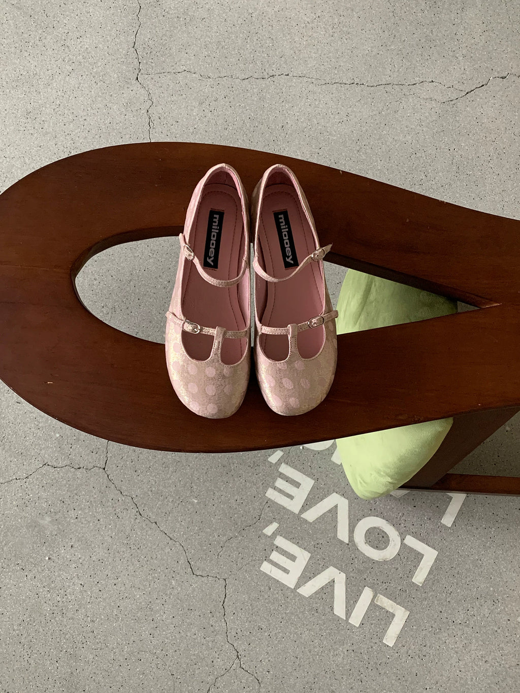 MILOOEY Leather One-Strap Mary Jane