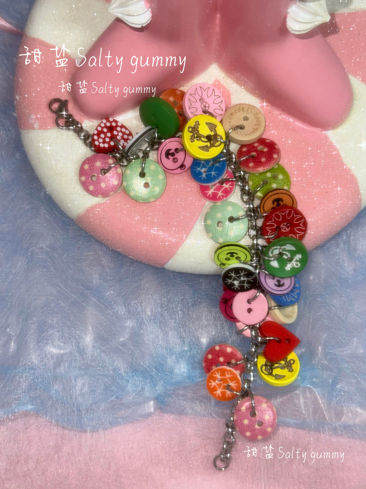 Salty gummy Polka Dot Button Bracelet