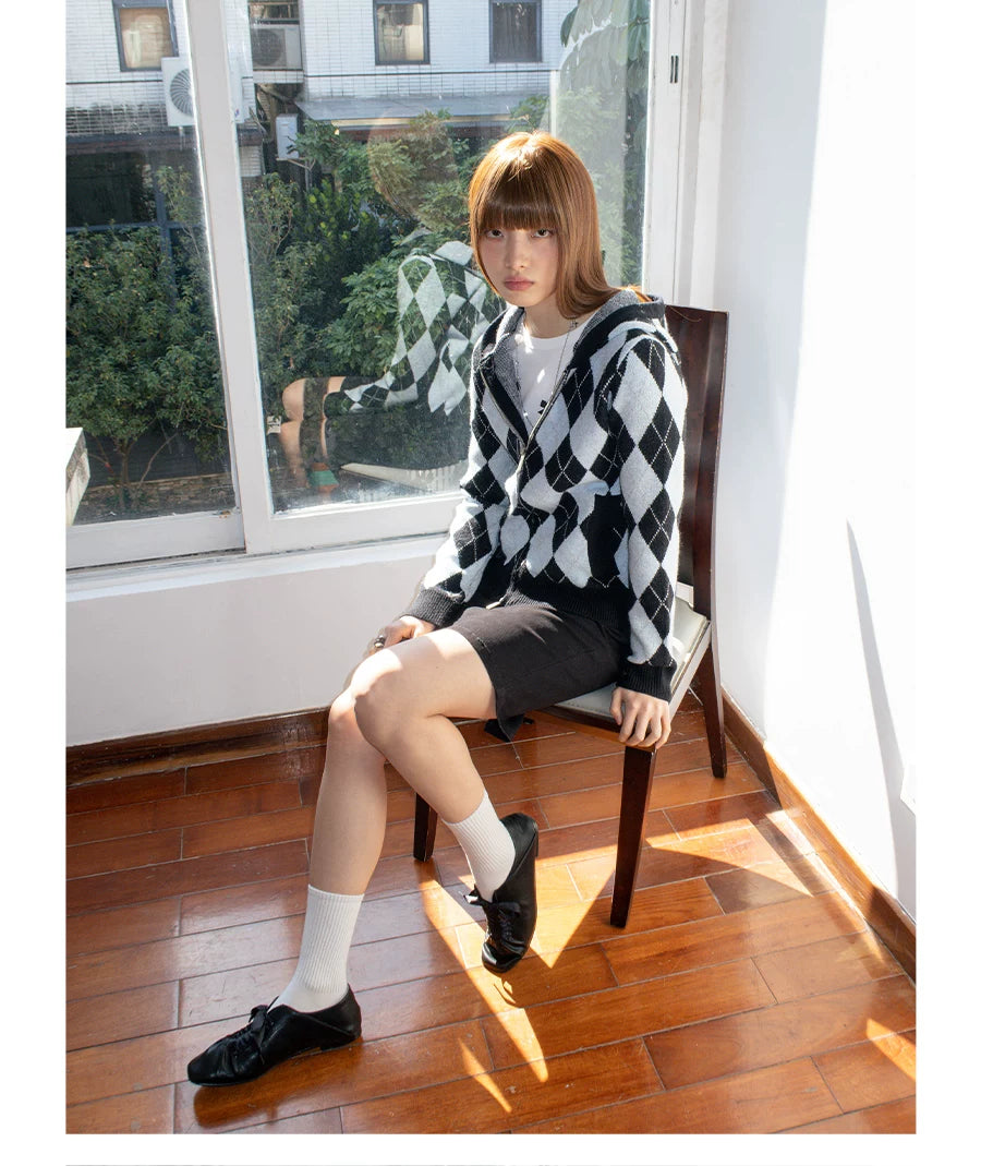 FUNKYFUN Diamond Plaid Contrast Stitching Hooded Knit Sweater Jacket