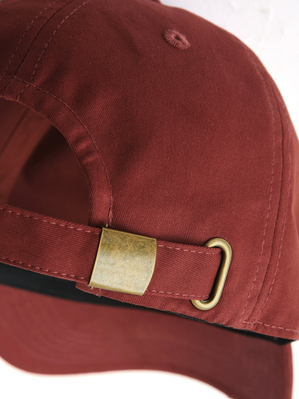 LIVINGTOWN Classic Retro Cotton Embroidered Logo Baseball Cap