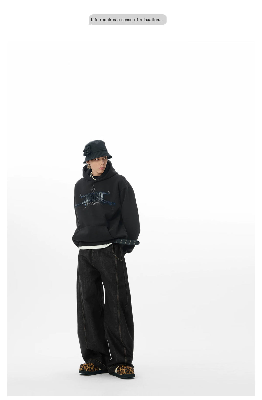 JHYQ Retro Letter Print Beaded Hooded Sweater