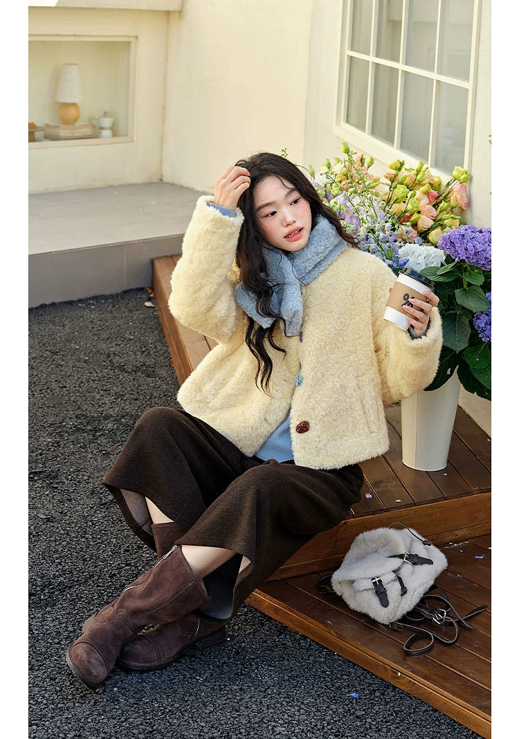Kuose Short Mao Mao Jacket with Scarf