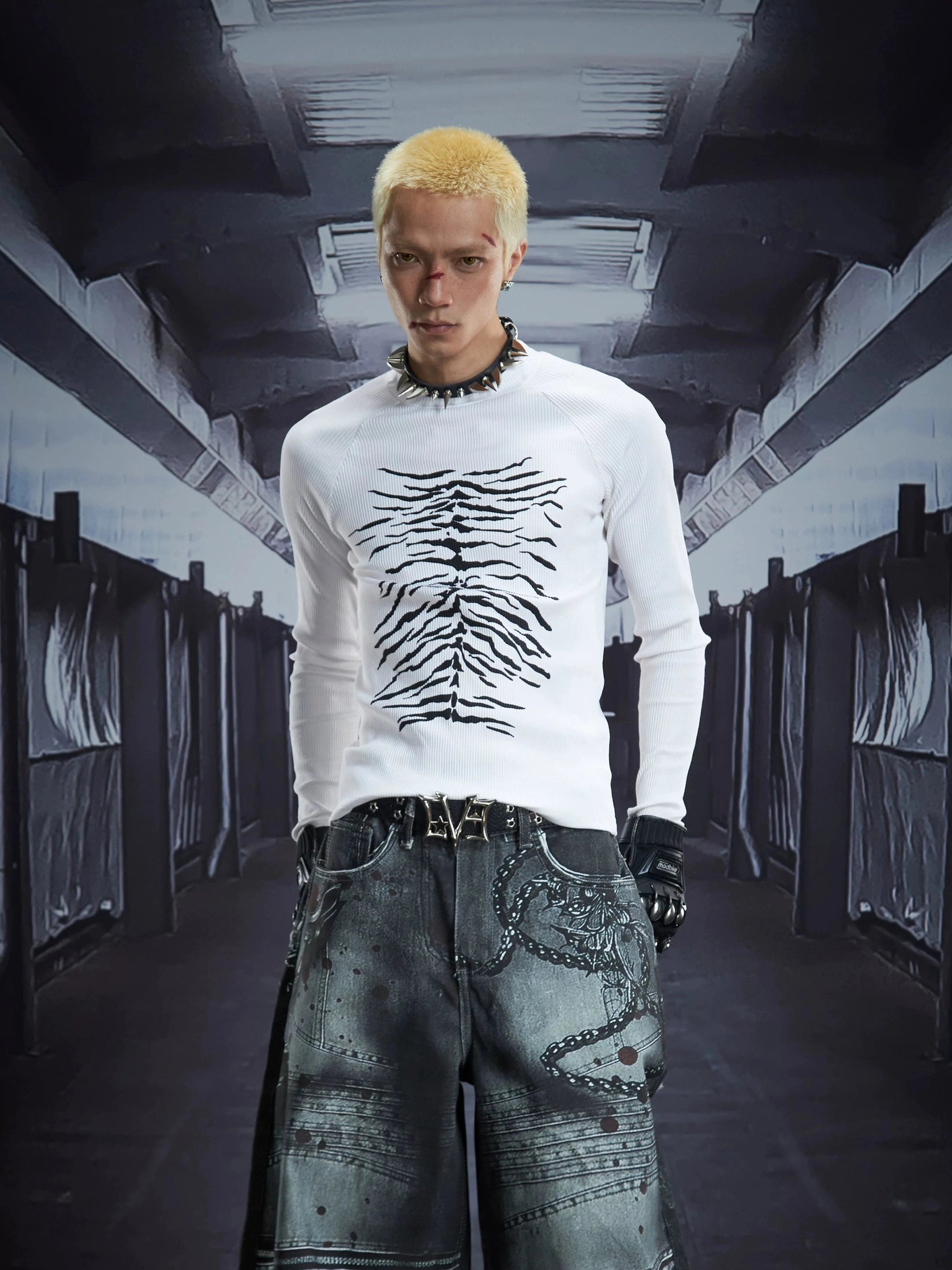 NOMANIAI Slim-fit Short Crew Neck Knitted Sweater
