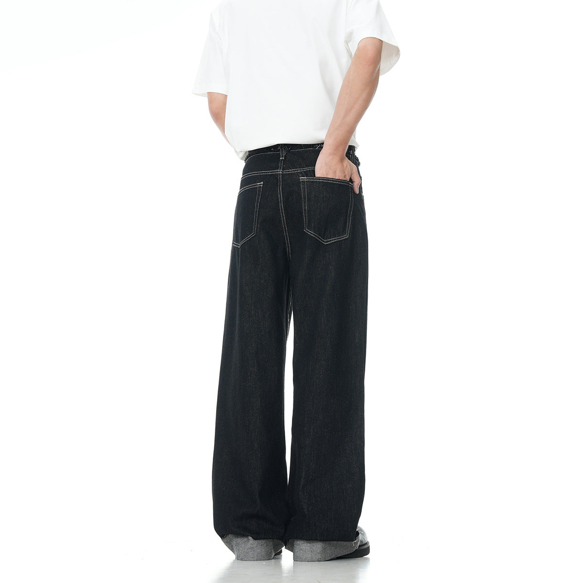 11KN Distressed Stitching Rolled-up Jeans