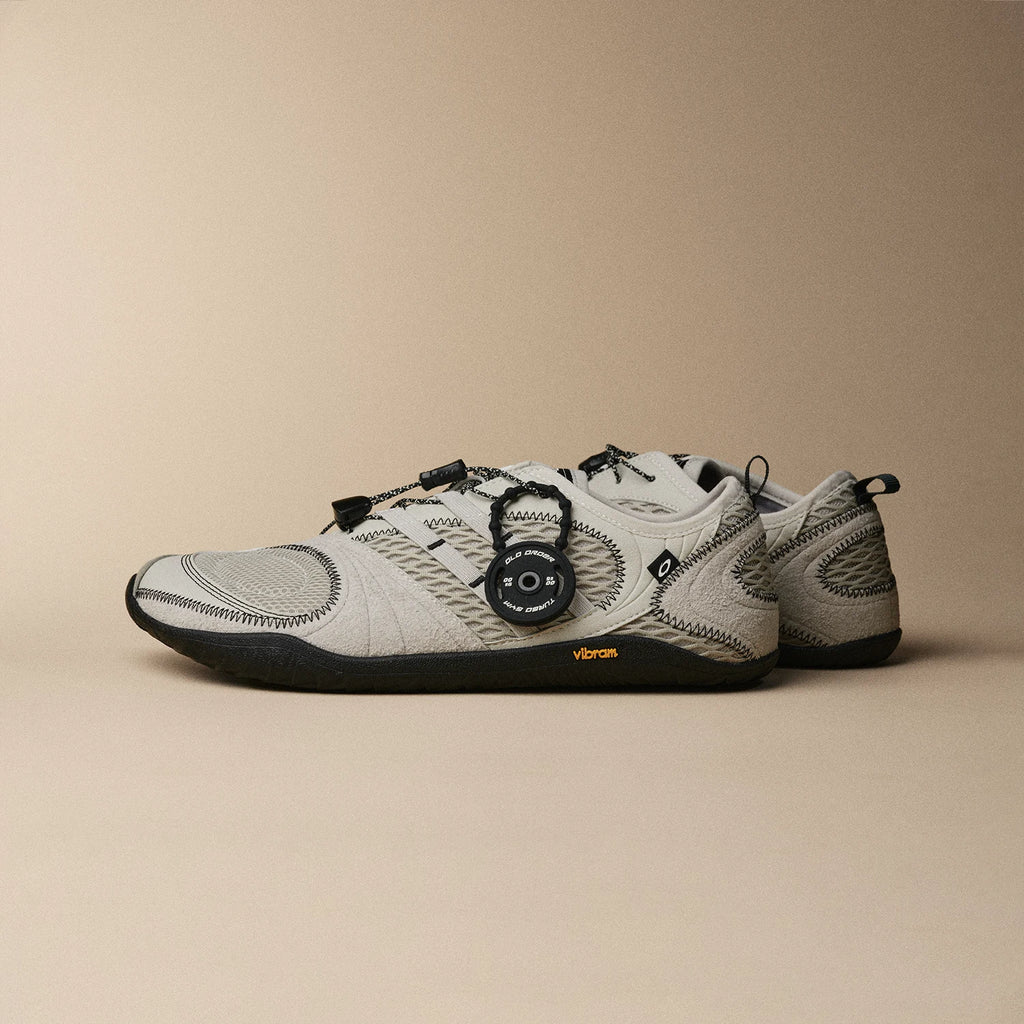 OLD ORDER Mesh Suede Low-Top Barefoot Sneaker