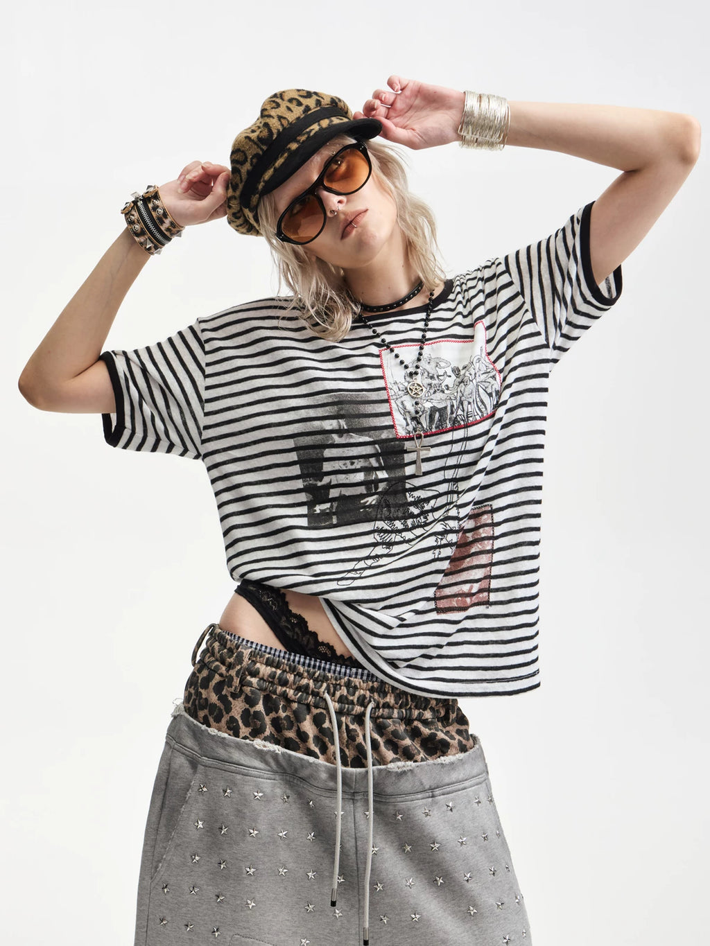 Yemanup Retro Striped Embroidered Applique Printed Versatile Tee
