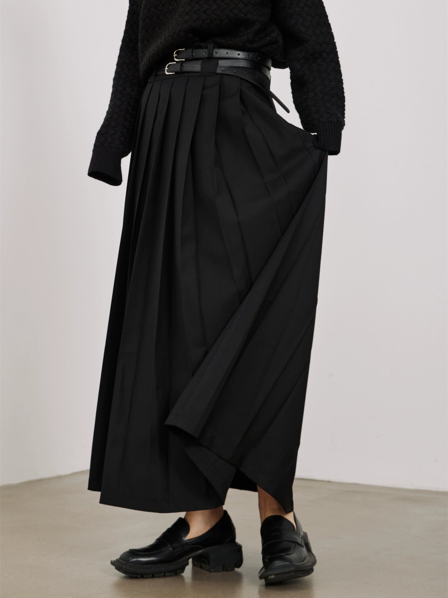 SUNYVONNE Skirt with Pleated A-word