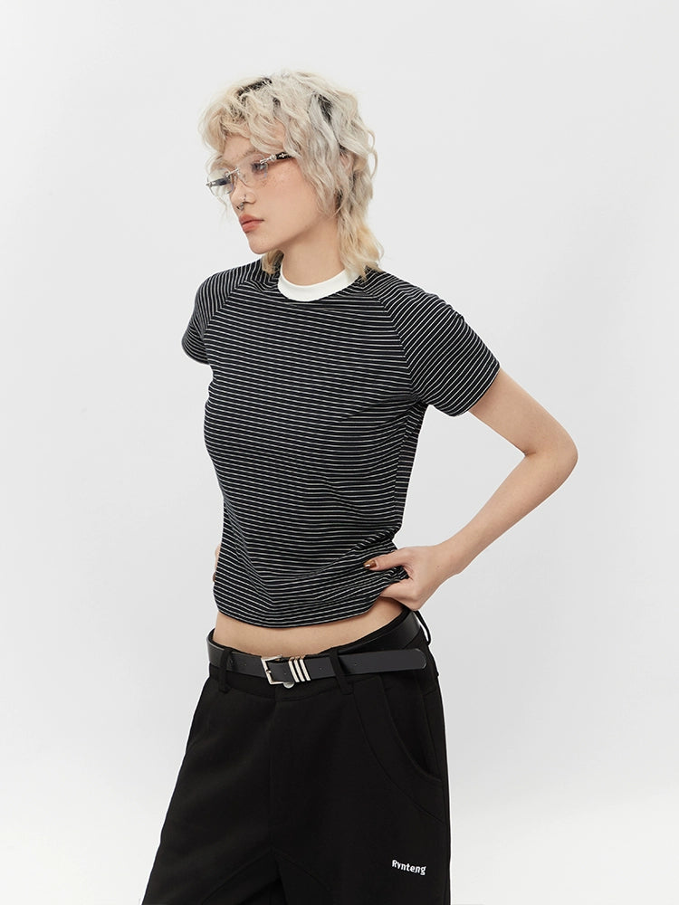 AIRHOOD Versatile Front Shoulder Pinstriped Tee