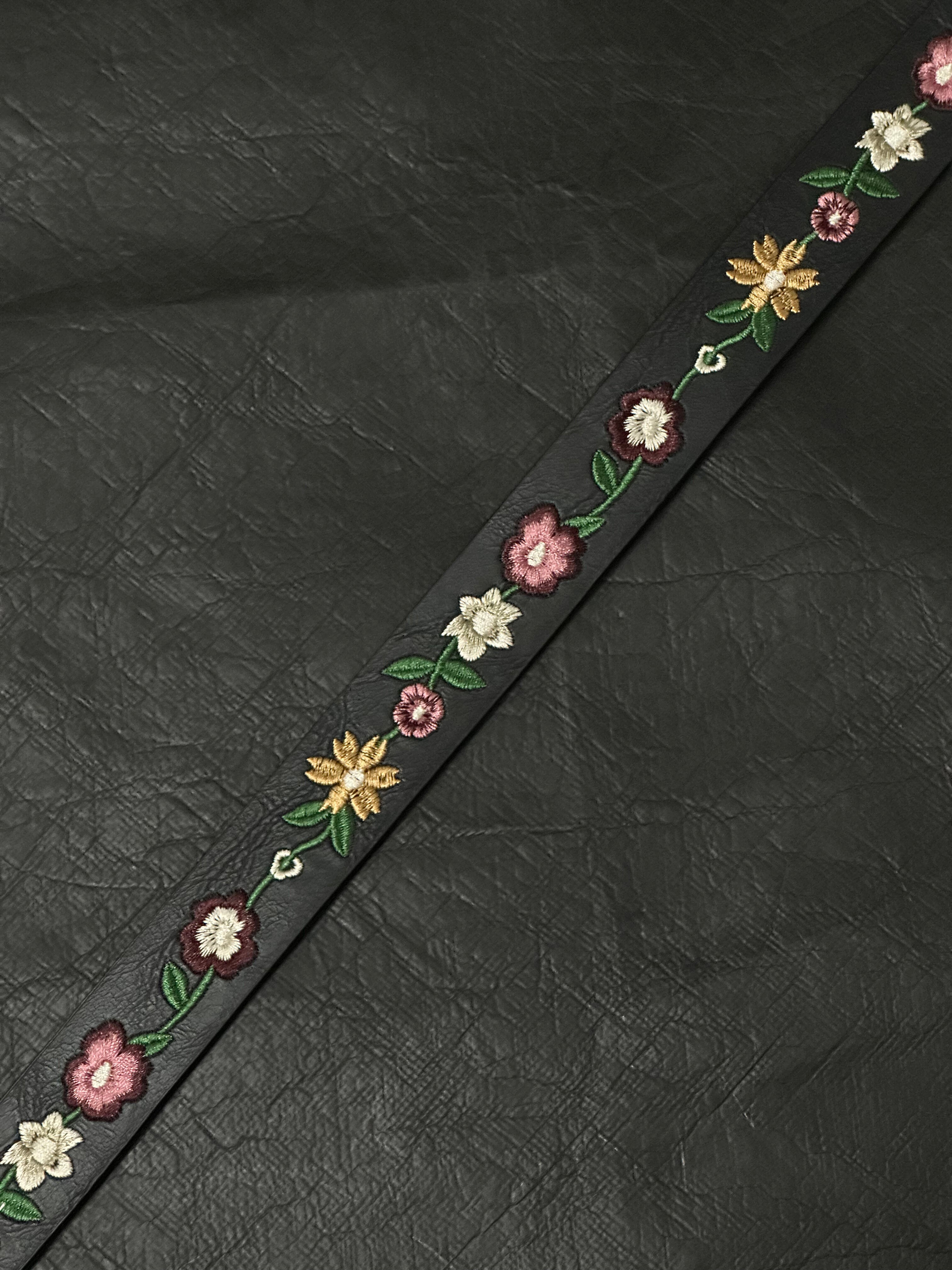 DPOL Embroidered Flower Cleanfit Medieval Belt
