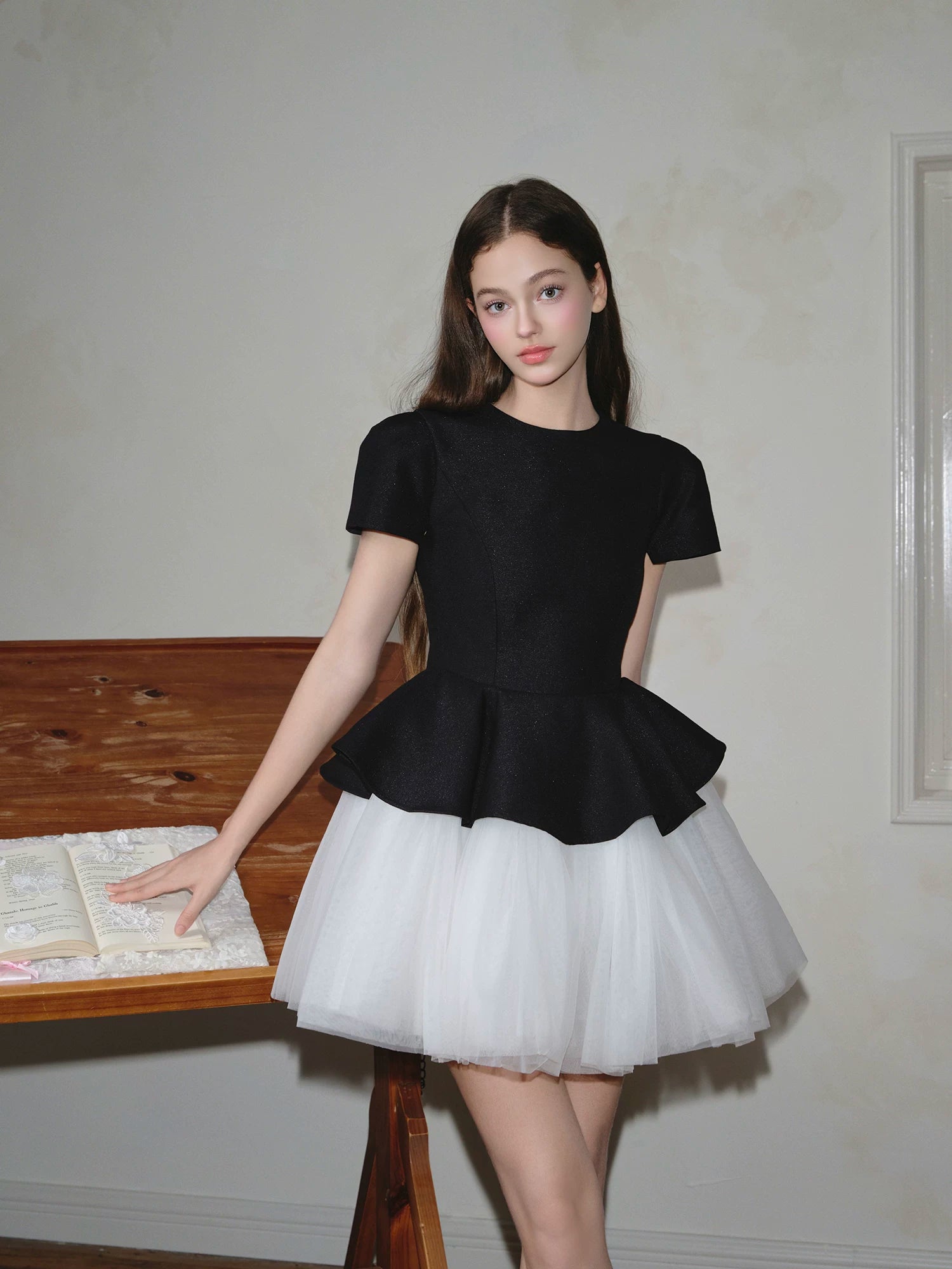 Avenement Mesh Stitching Temperament Waist Dress