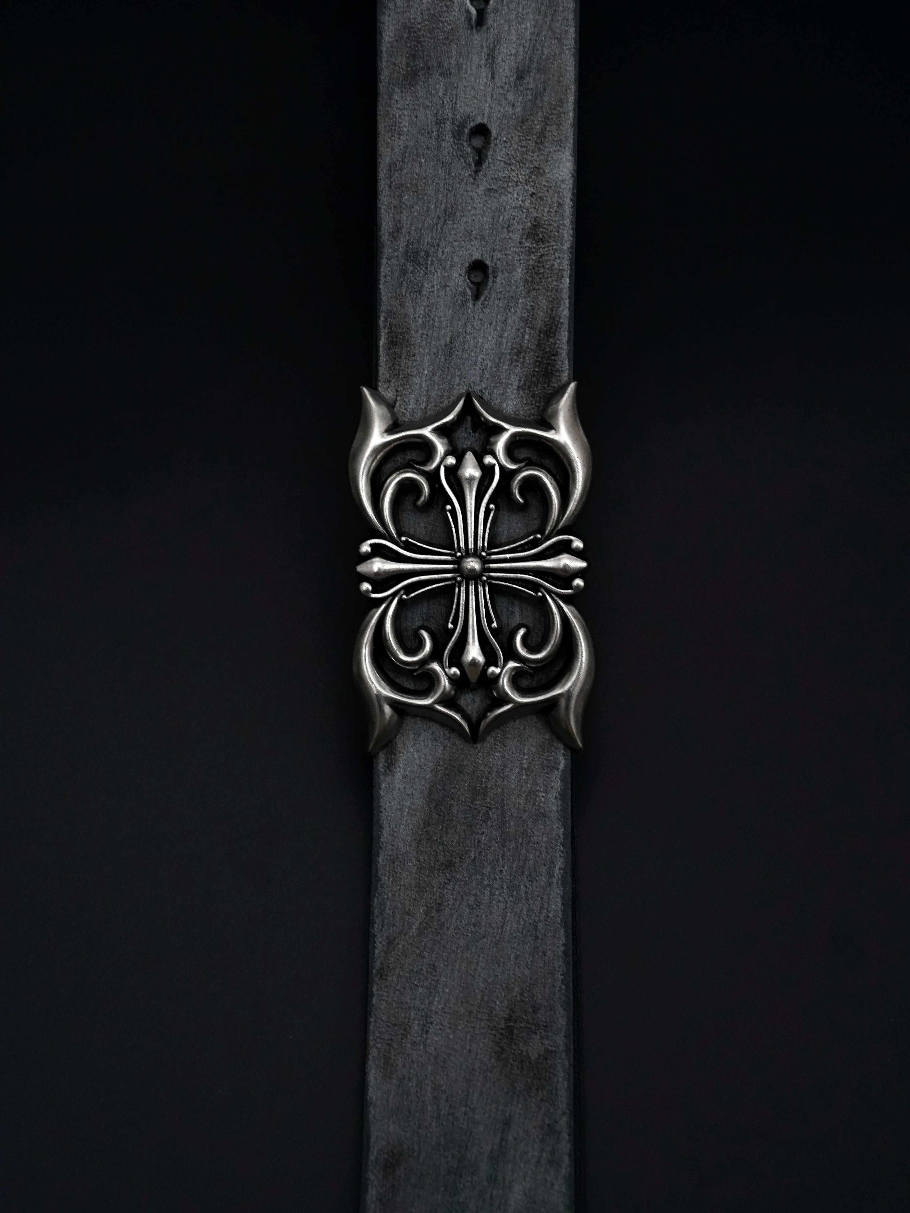 VOWPROGRESS Butterfly Carved Cowhide Belt