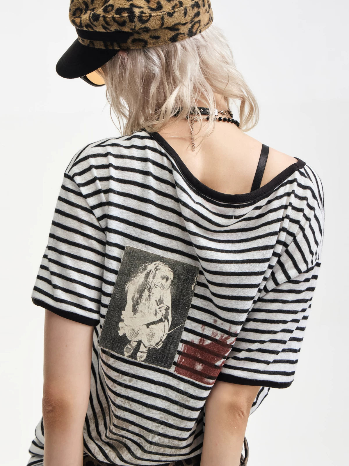 Yemanup Retro Striped Embroidered Applique Printed Versatile Tee