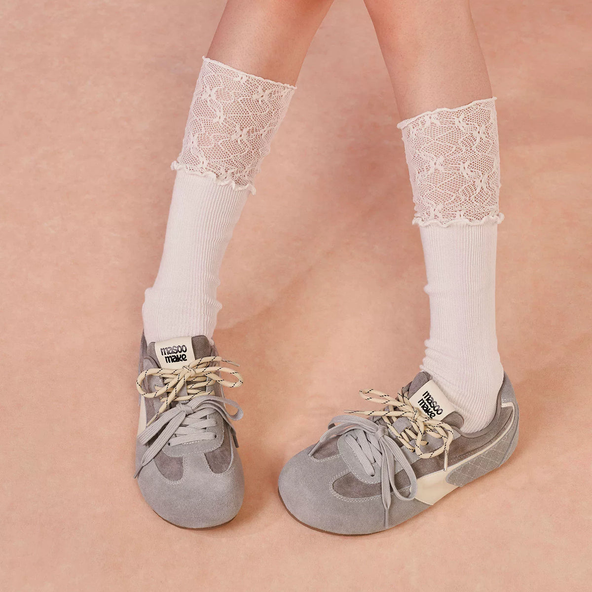 MASOOMAKE Suede Lace-Up Round-Toe Training Sneaker