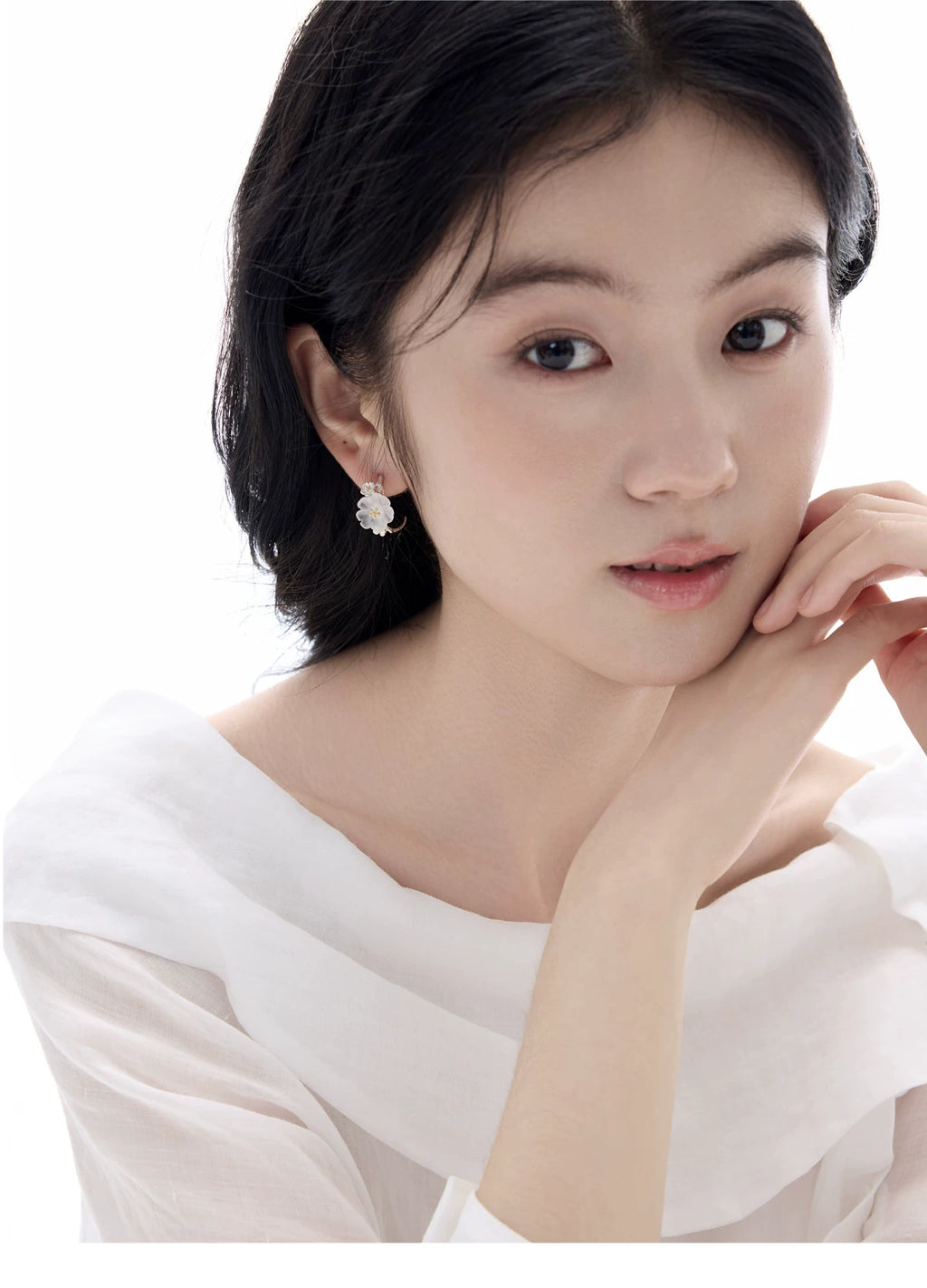 NO SOLUTION Silver Plum Flower Premium Earrings