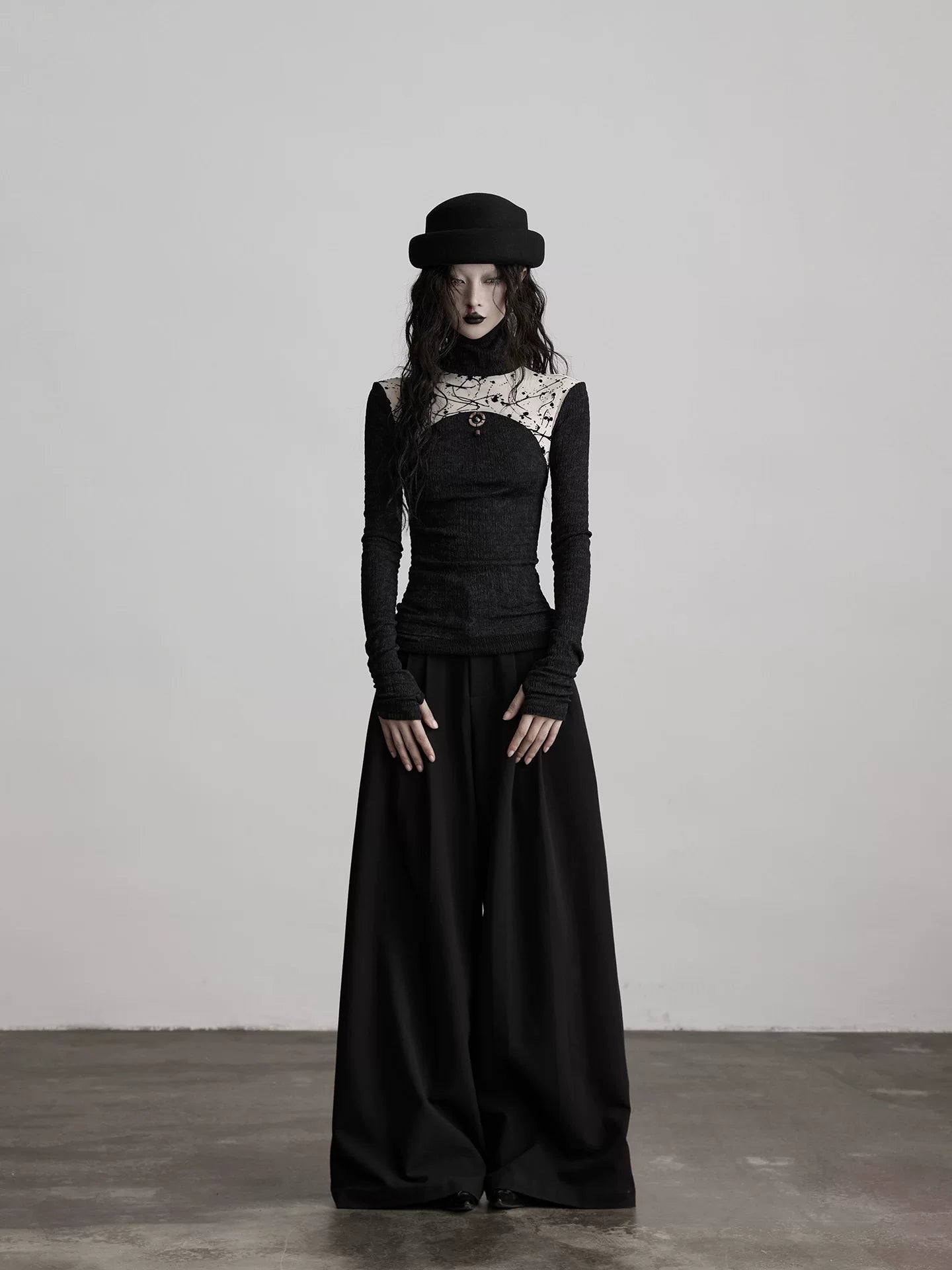 INDULGE Stitching Knitted Slim-fit Long Sleeves