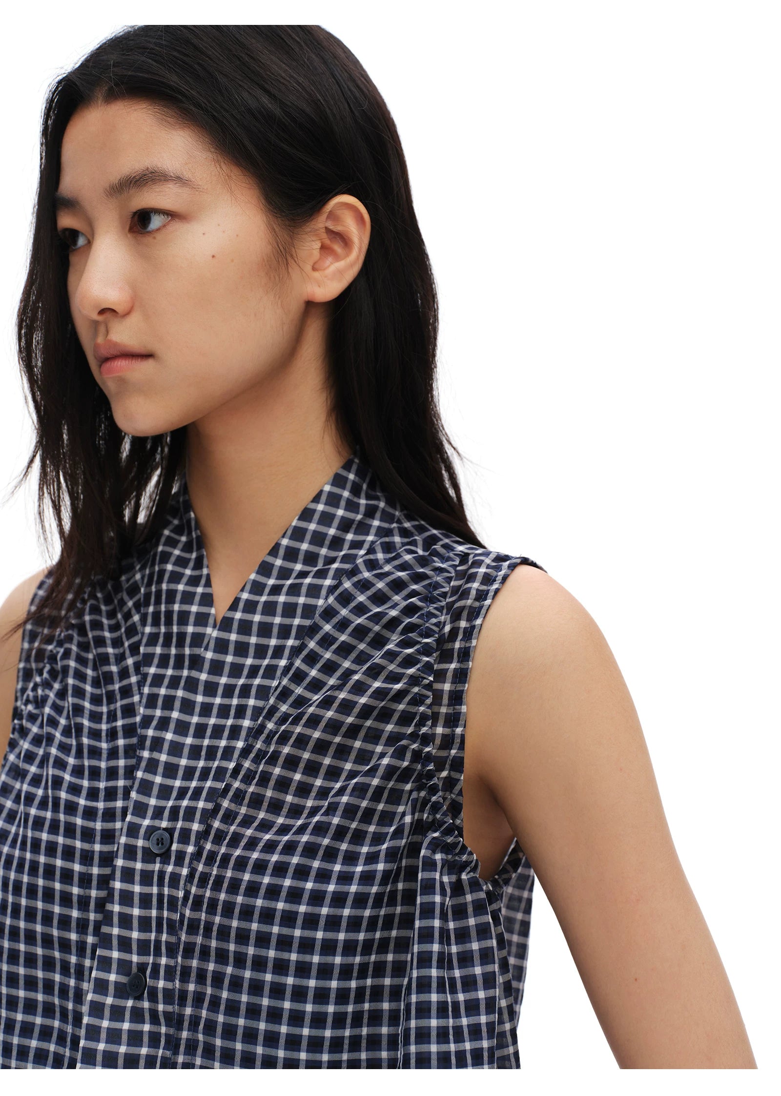 Oinimi Checked Pleated Slim Sleeveless Shirt