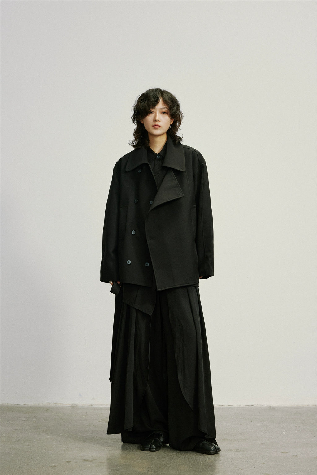 SUNYVONNE Minimalist Lapel Double-breasted Short Jacket