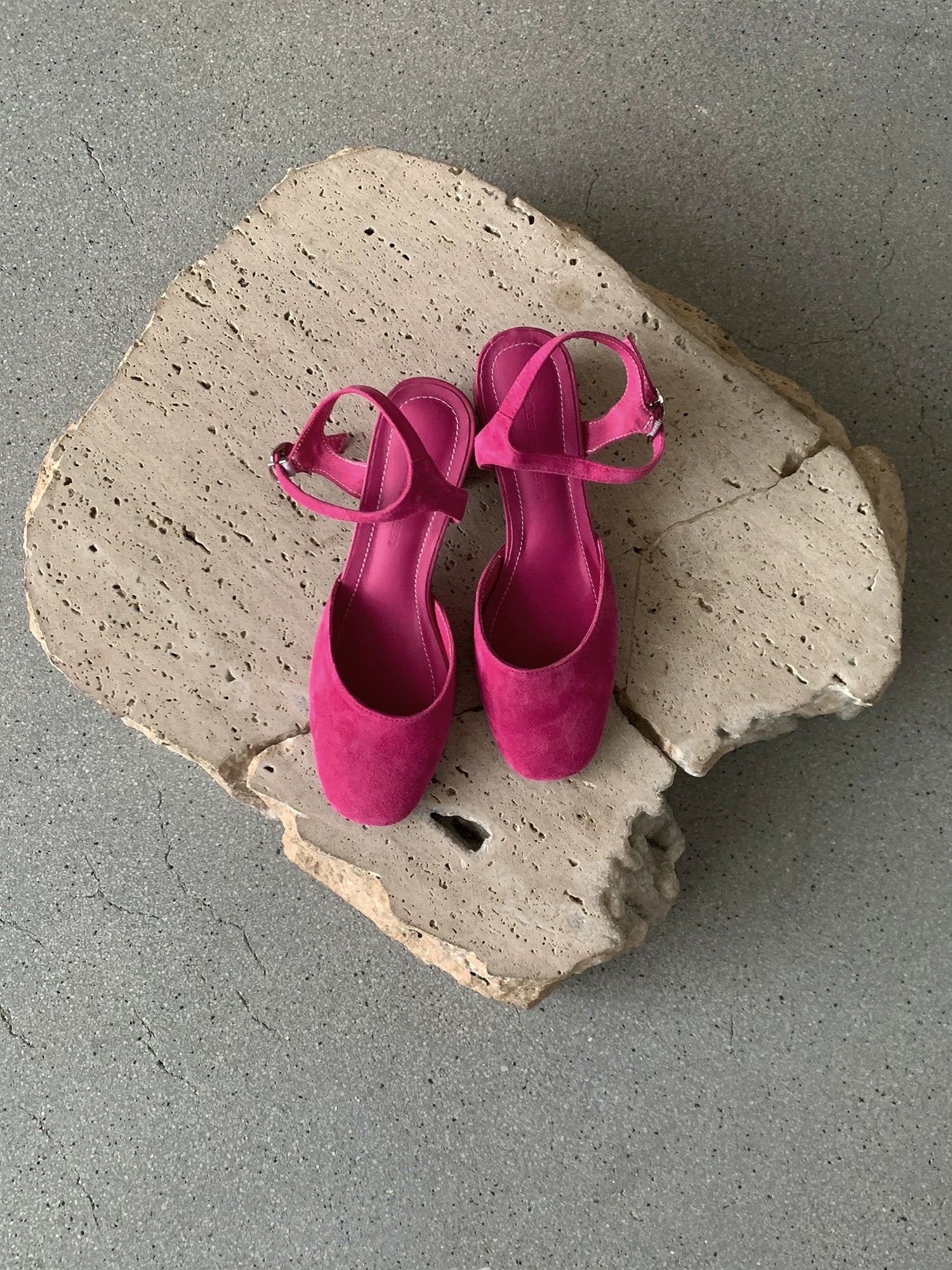 MILOOEY Leather Chunky Heel Mary Jane Sandal