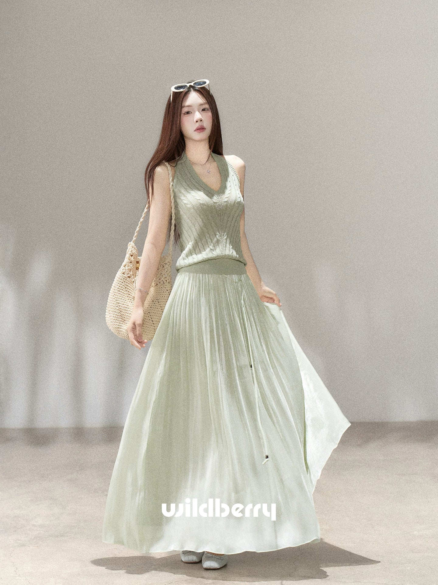 Wildberry High Waist Pleated Skirt