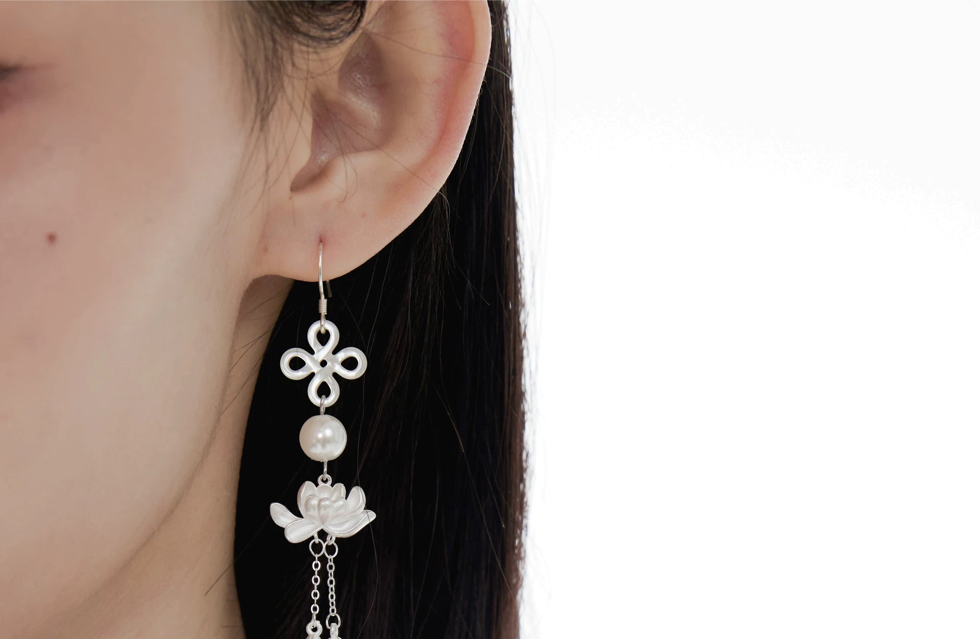 NO SOLUTION Ruyi Knot Sterling Silver Lotus Earrings
