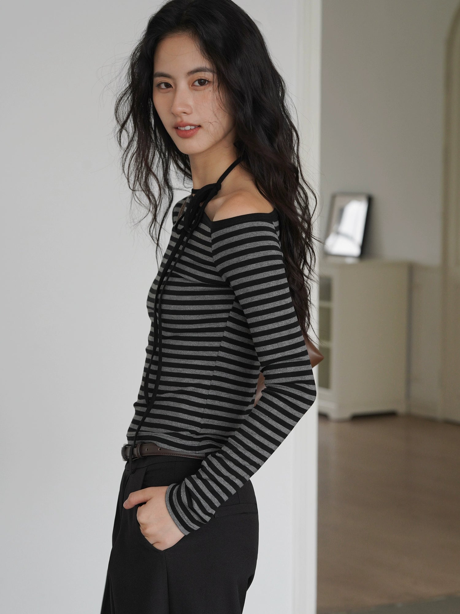 EIGHTHMONTH Striped Off-the-shoulder Strap Korean Long Sleeve