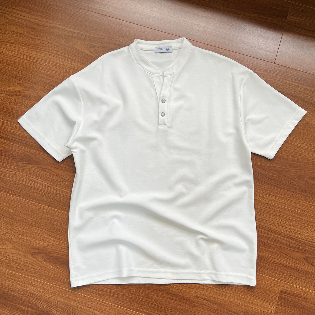 UNF Small V-neck Versatile Casual Tee
