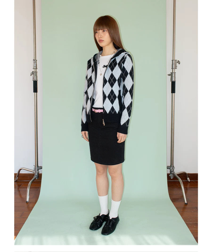 FUNKYFUN Diamond Plaid Contrast Stitching Hooded Knit Sweater Jacket