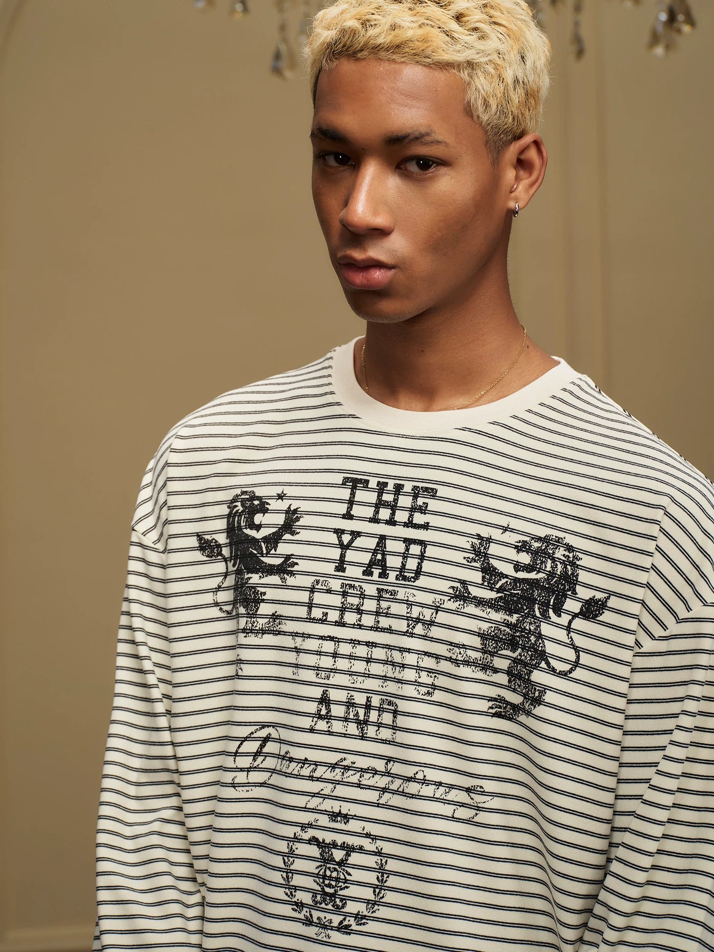 YADcrew Double Lion Mottled Slogan Printed Striped Long Sleeve