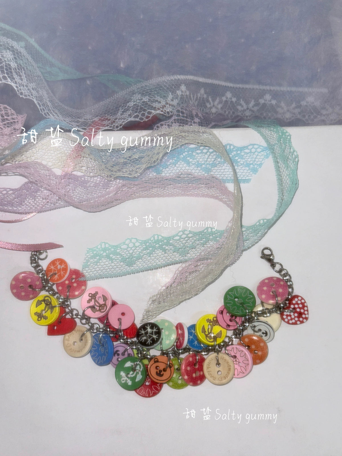 Salty gummy Polka Dot Button Bracelet