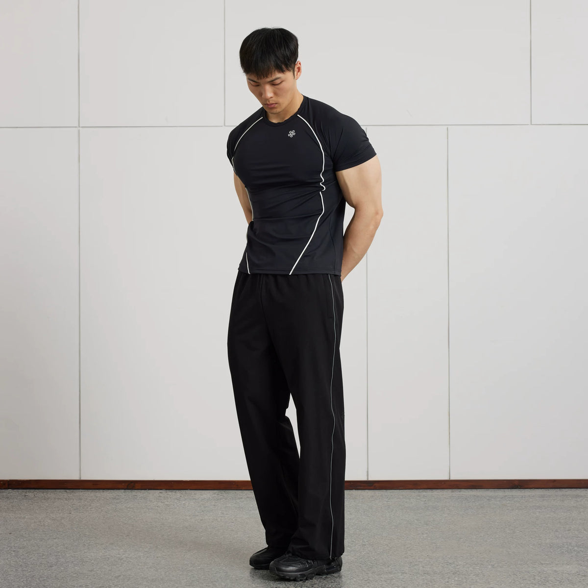 AFTERGLOW Cool-Touch Slim Fit Cropped Tee