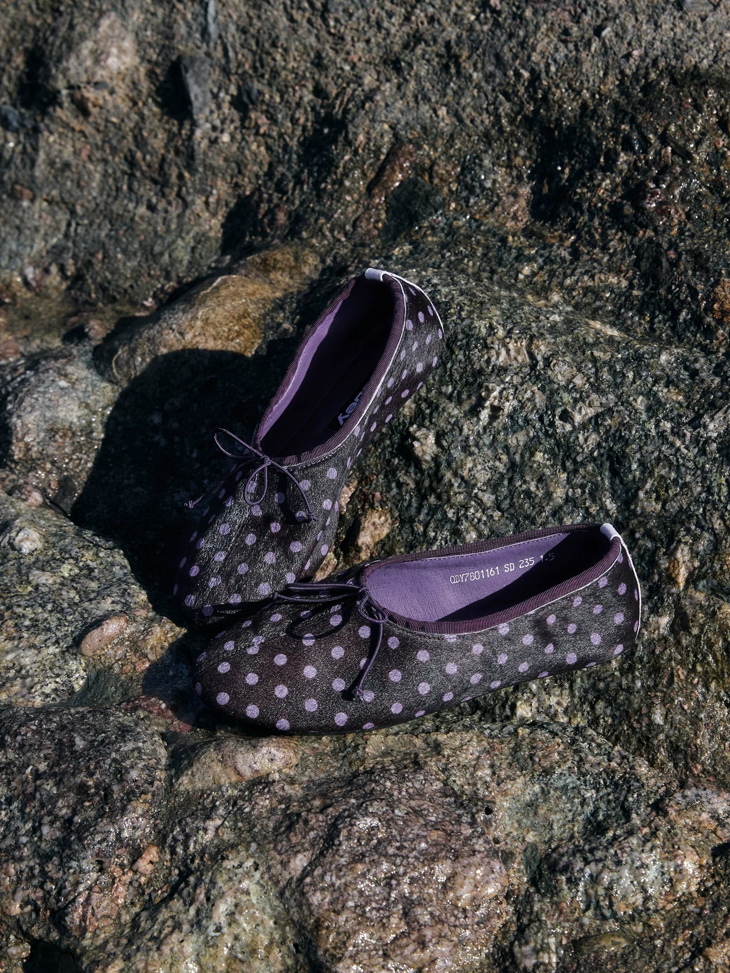 MILOOEY Leather Round-Toe Ballet Flat