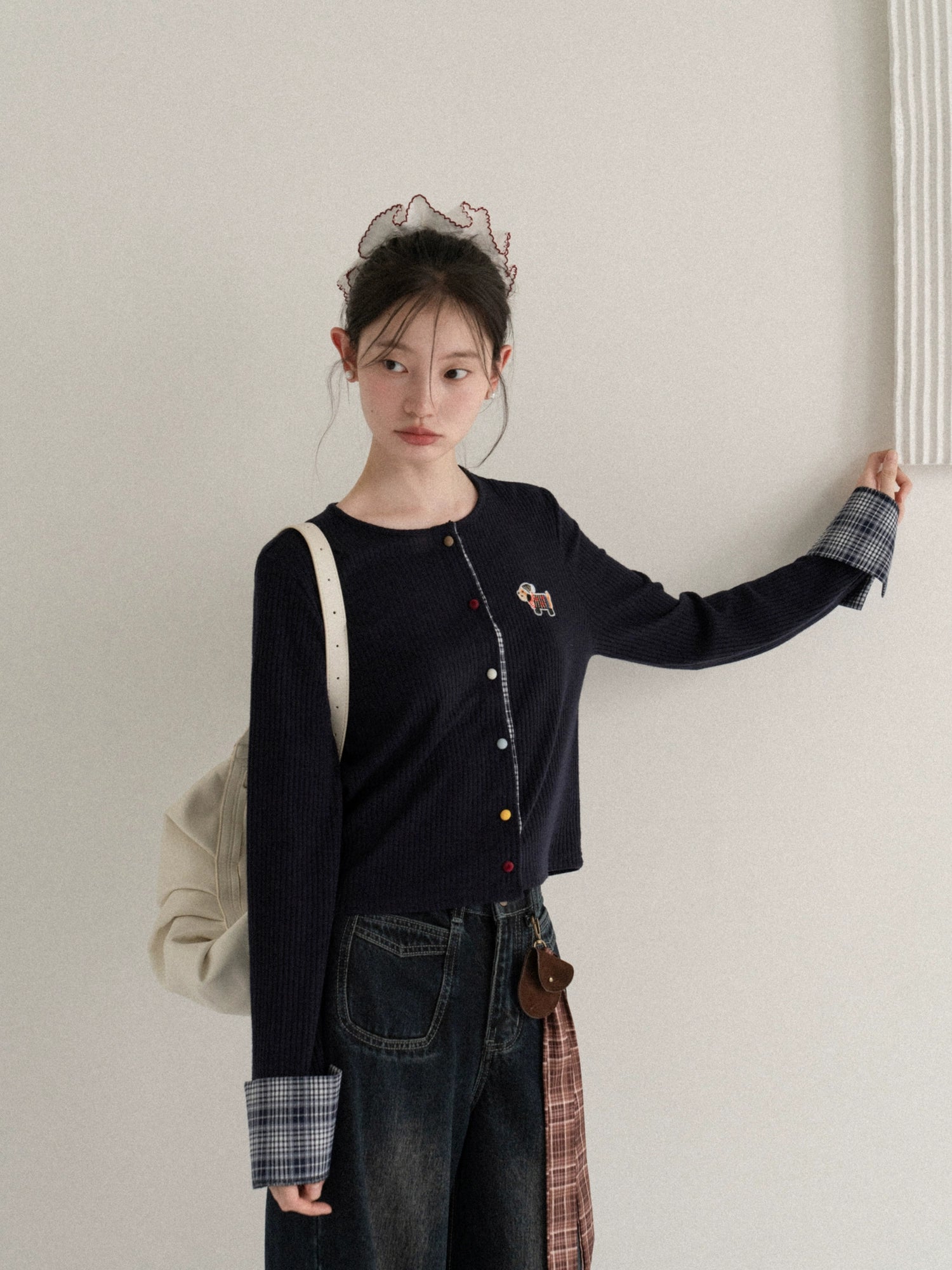 Cantonstory Color Button Knitted Slim-Fit Cardigan