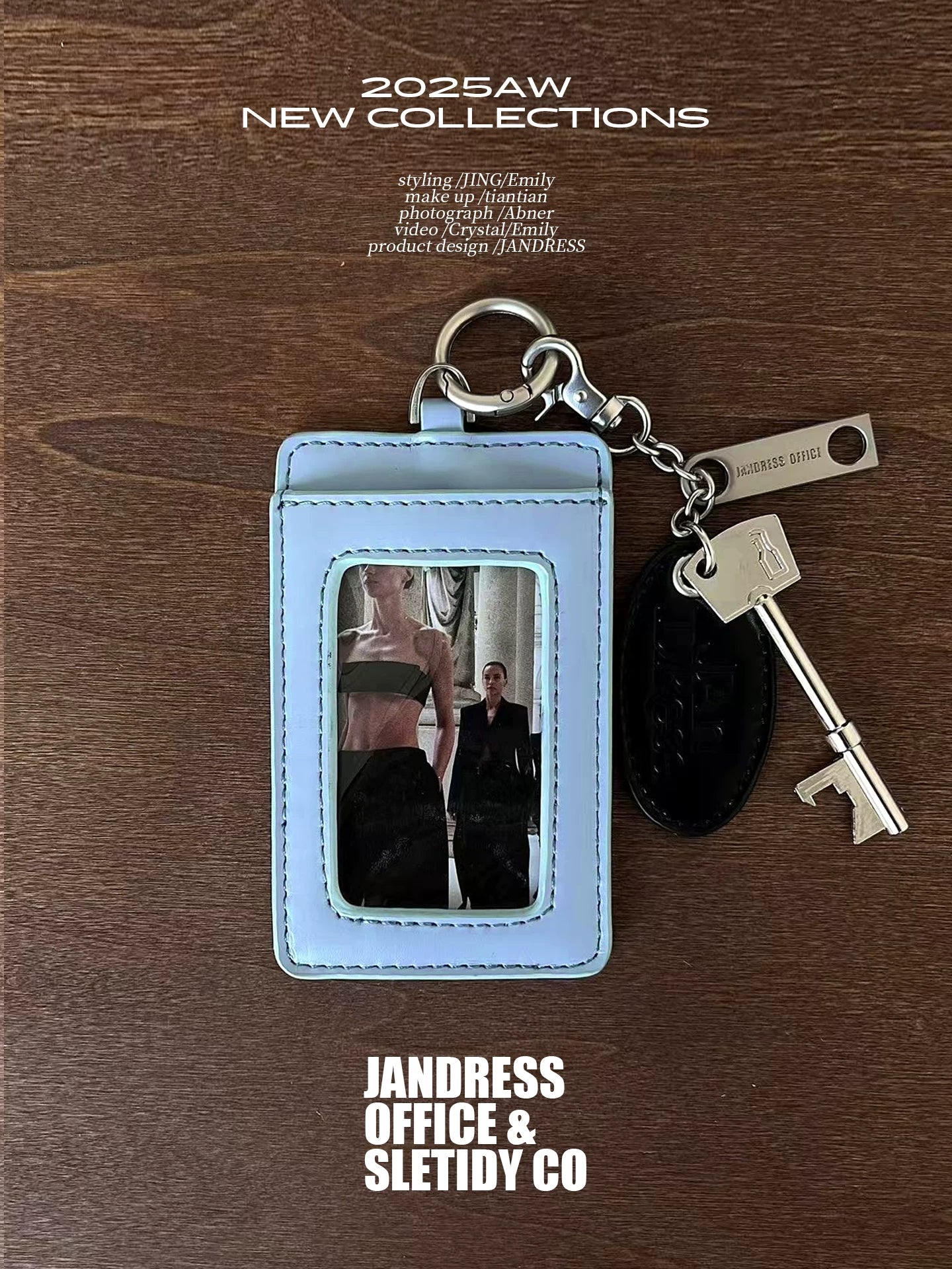 JANDRESS Oval Key Card Holder