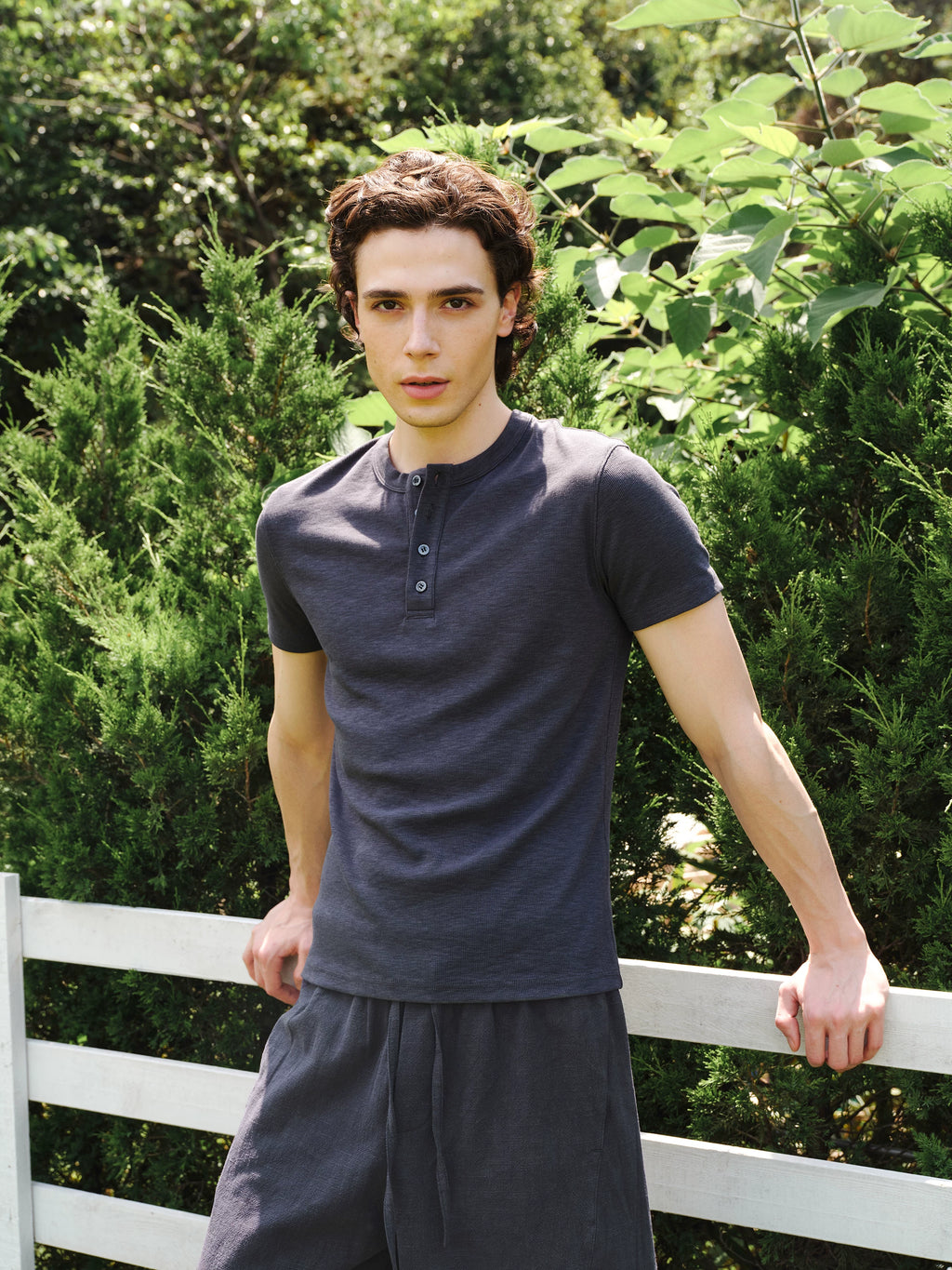 VLABMADE Rations 300g Wrinkle-Resistant Fitted Henley Tee