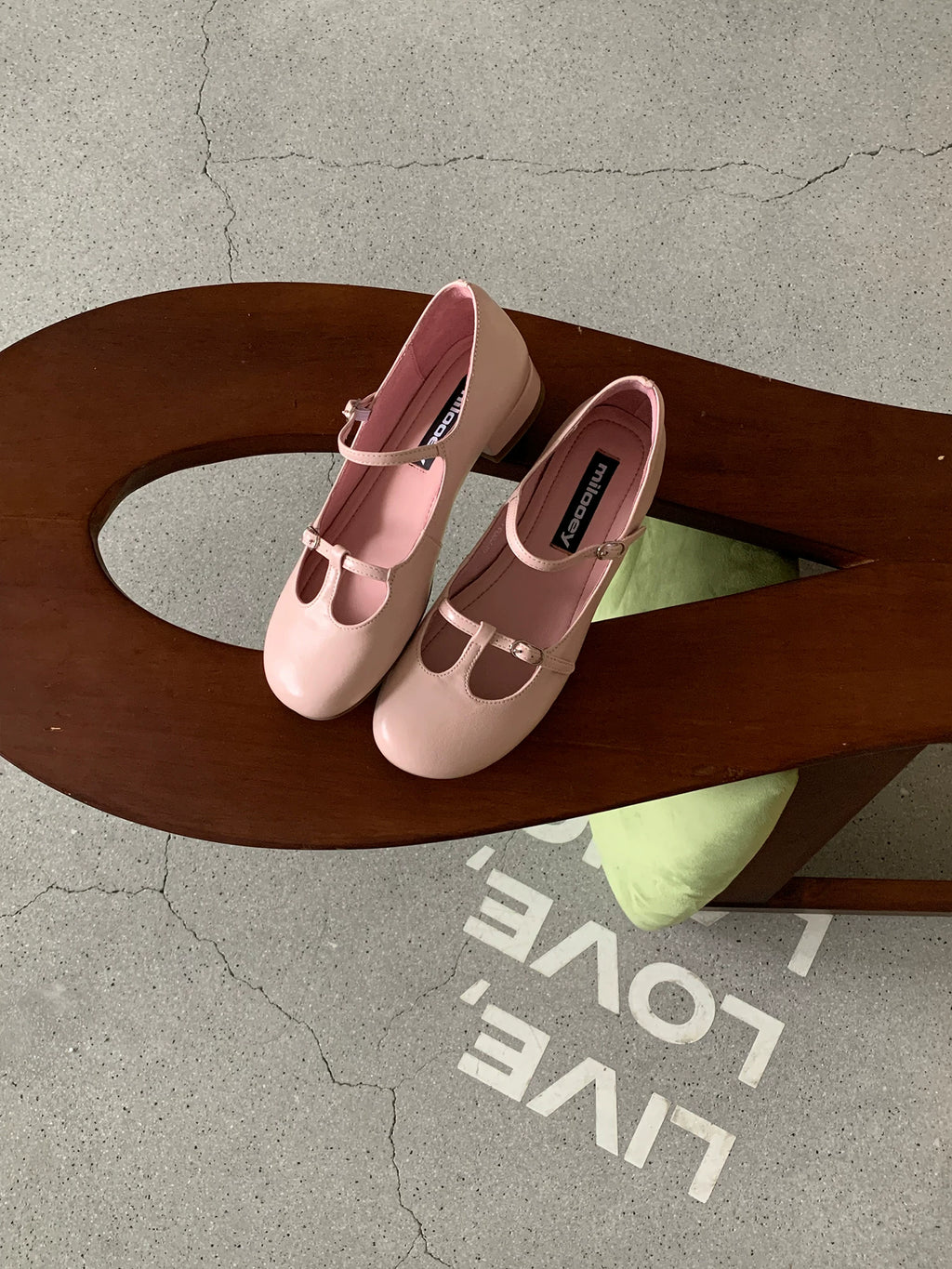 MILOOEY Leather One-Strap Mary Jane